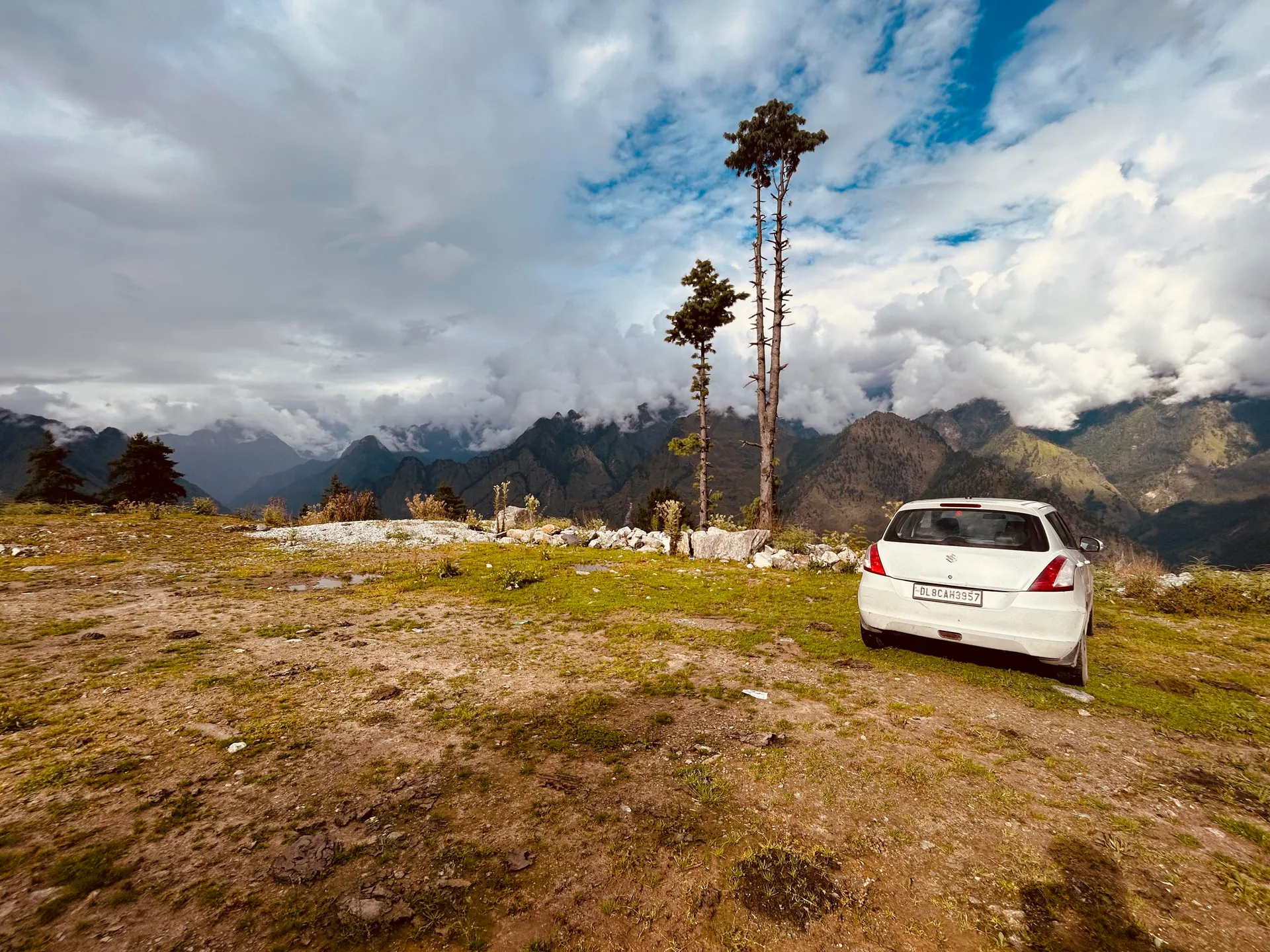 Blue Poppy Resort Auli - Near Auli Chairlift Parking