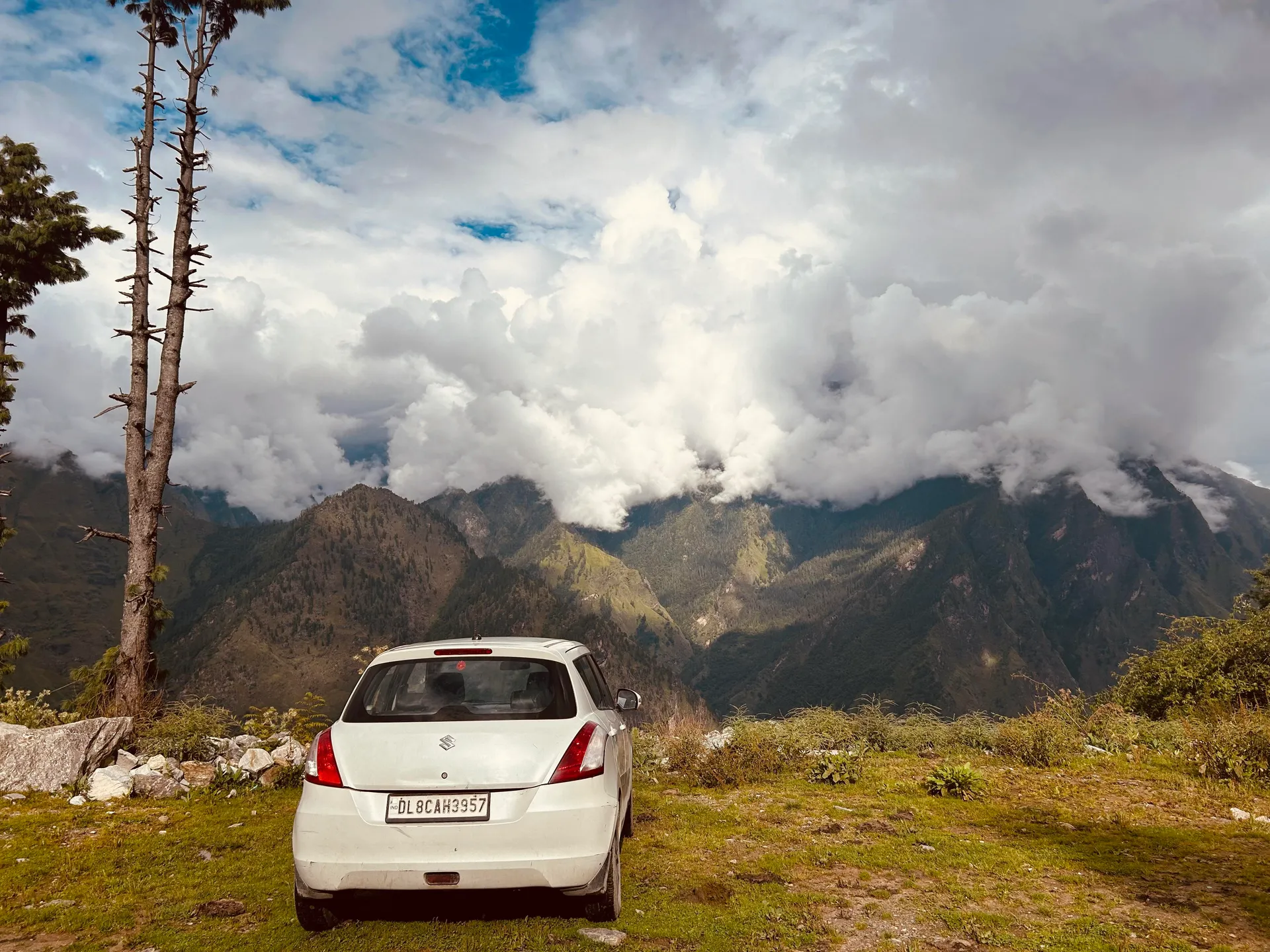 Blue Poppy Resort Auli - Near Auli Chairlift Parking
