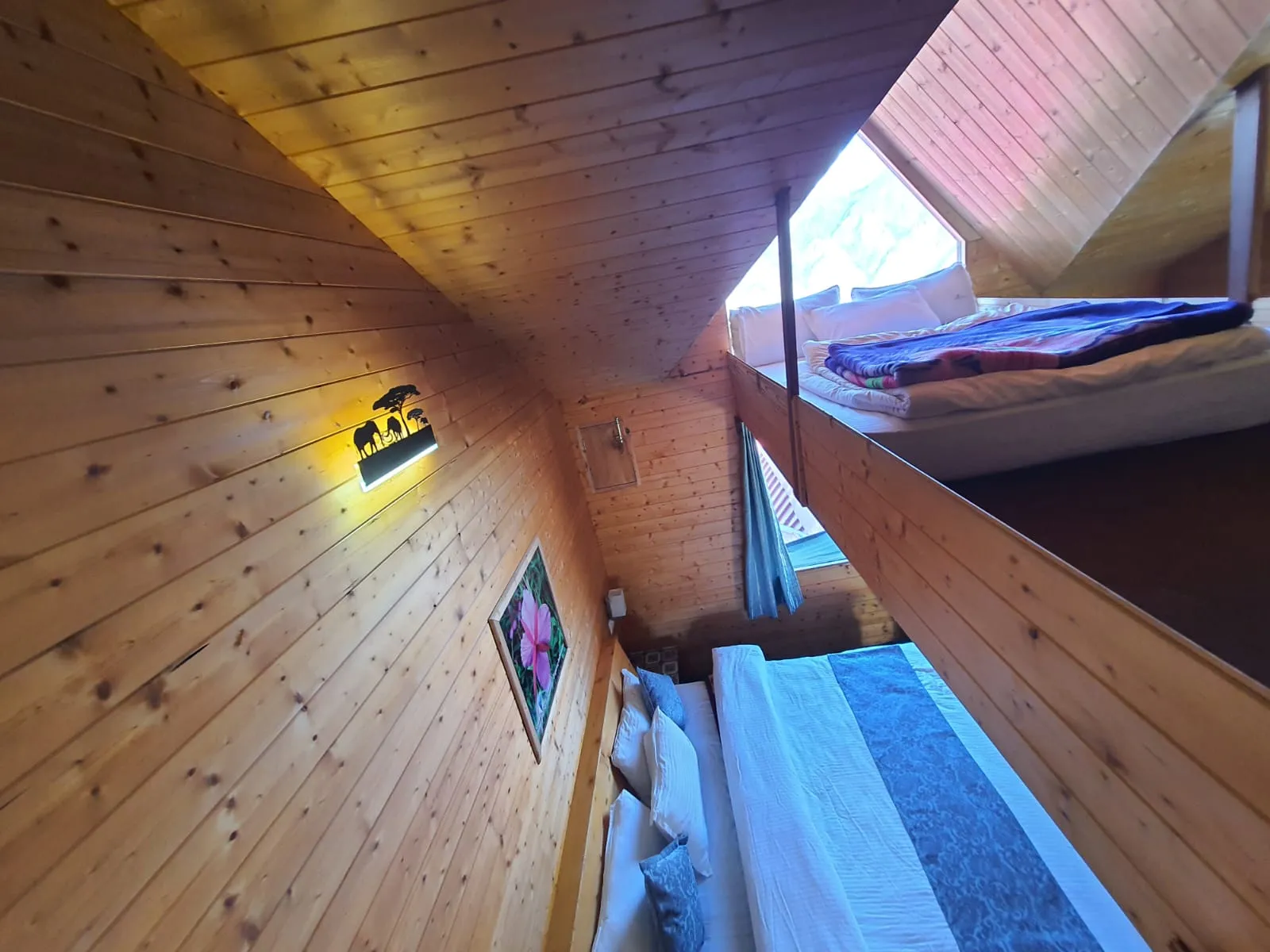 Blue Poppy Resort Auli - Near Auli Chairlift Room