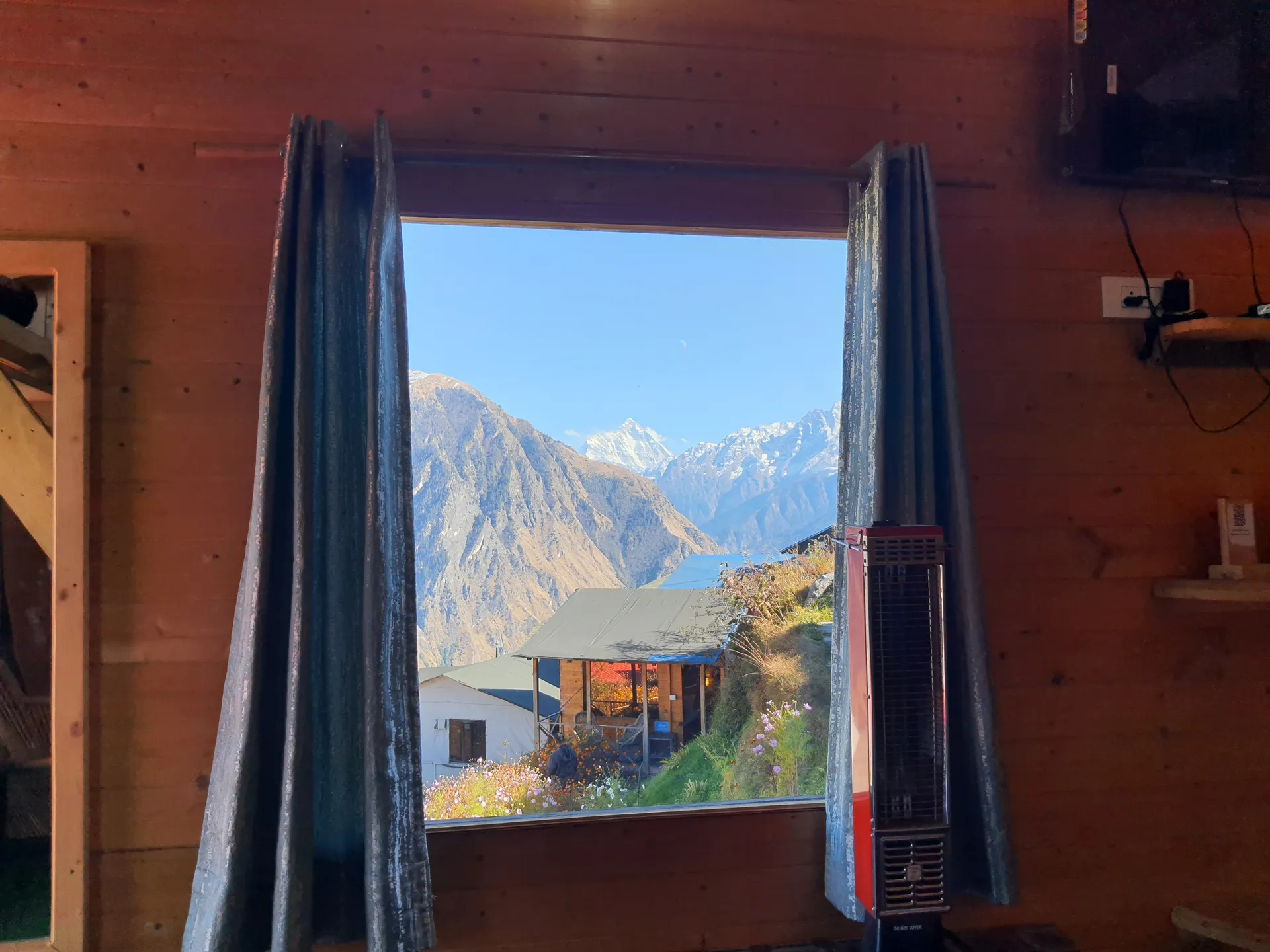 Blue Poppy Resort Auli - Near Auli Chairlift Room