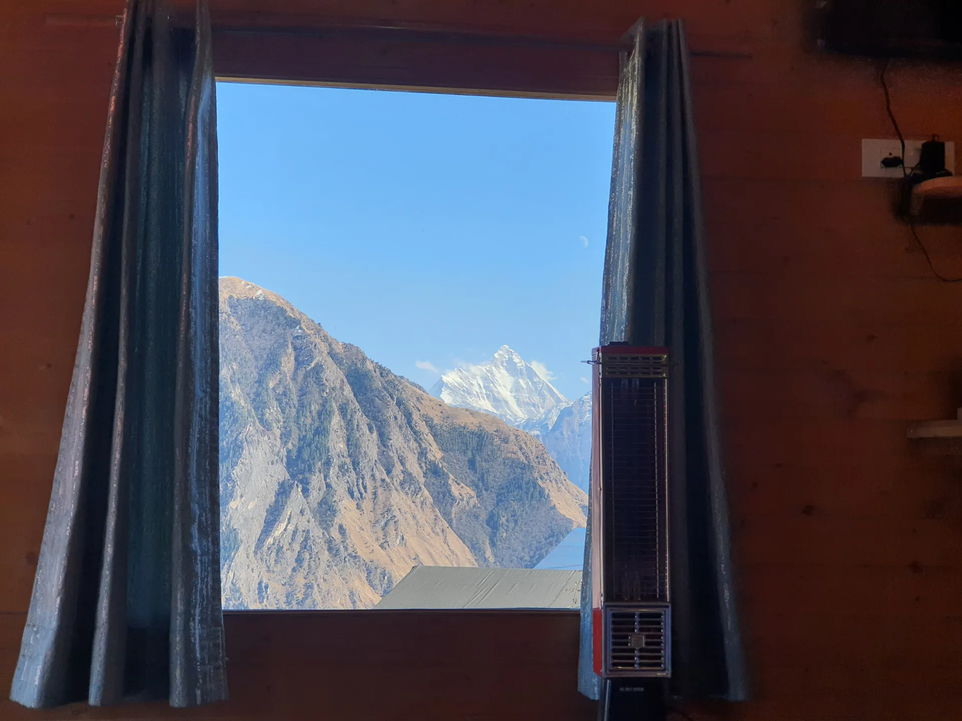 Blue Poppy Resort Auli - Near Auli Chairlift Room