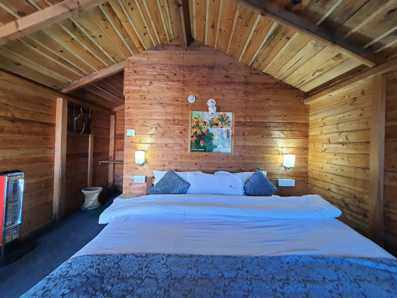 Blue Poppy Resort Auli - Near Auli Chairlift Room