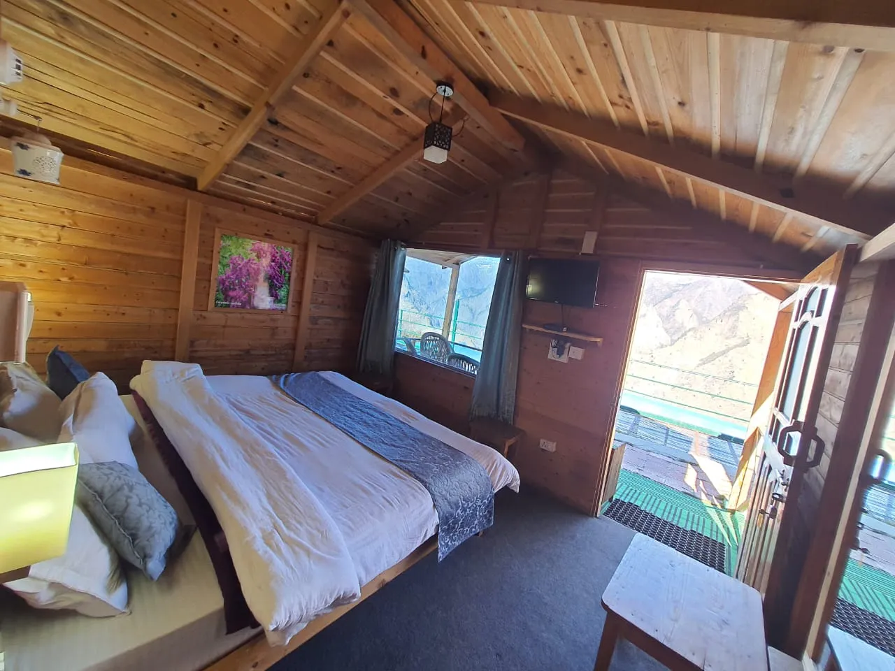 Blue Poppy Resort Auli - Near Auli Chairlift Room