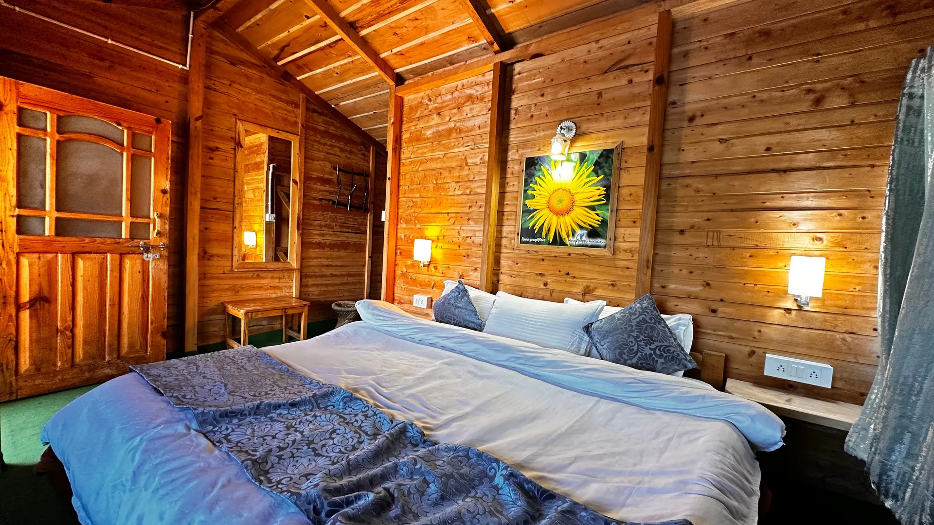 Blue Poppy Resort Auli - Near Auli Chairlift Room