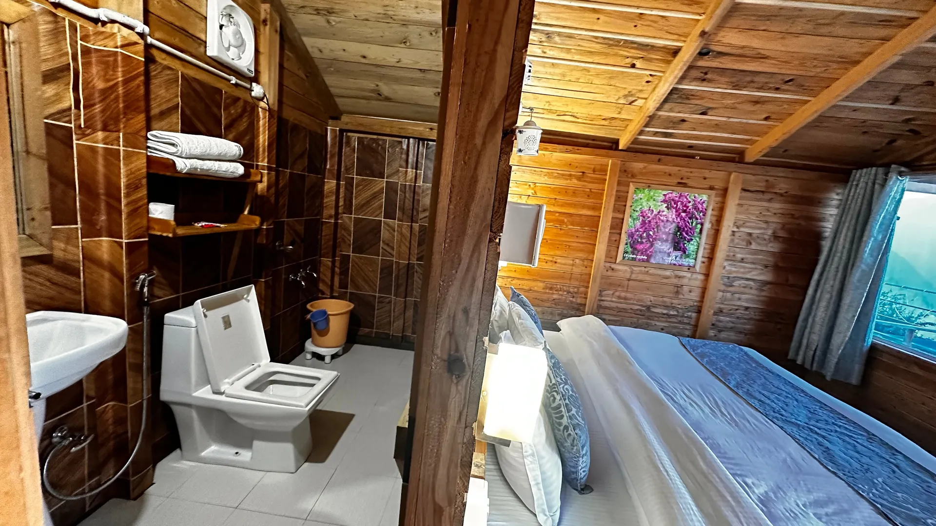 Blue Poppy Resort Auli - Near Auli Chairlift Room