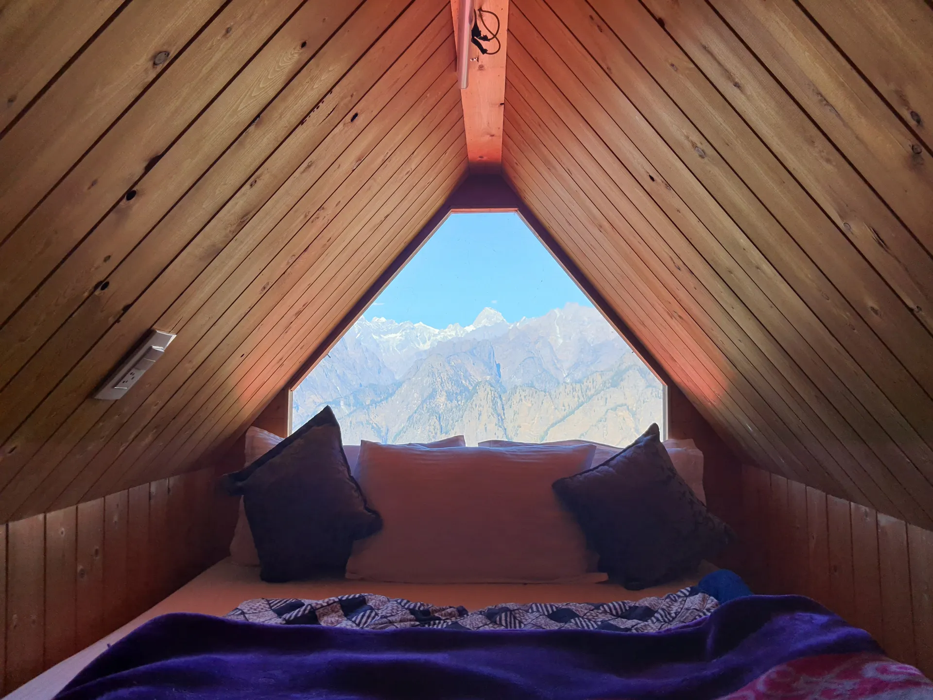 Blue Poppy Resort Auli - Near Auli Chairlift Room