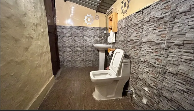 Kana Mud Resort Washroom