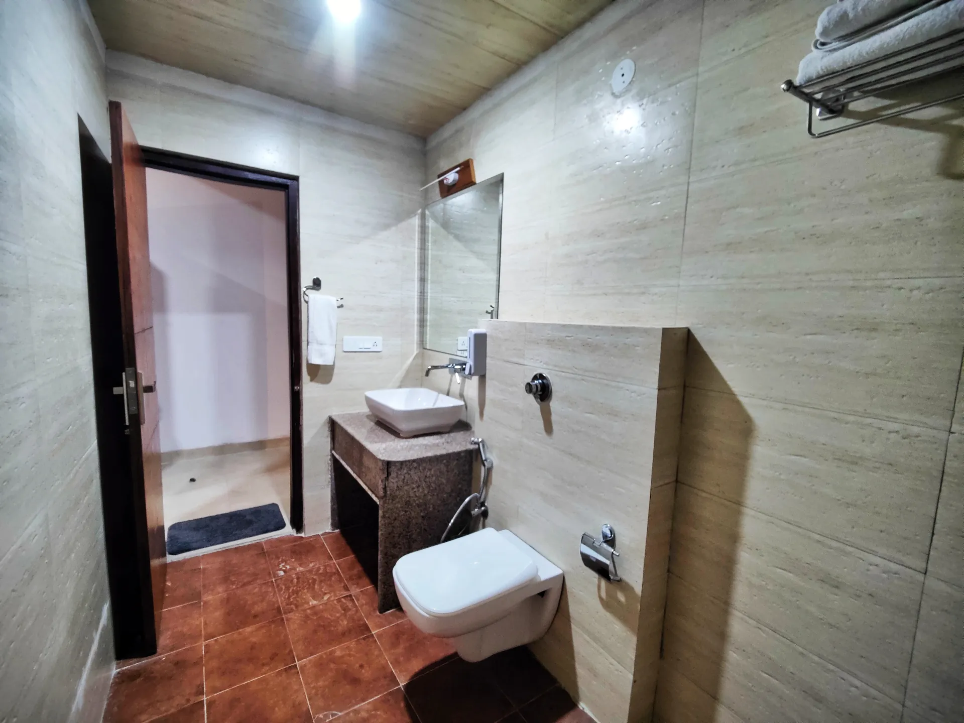 Rock Castle Inn By DLS Hotels Room