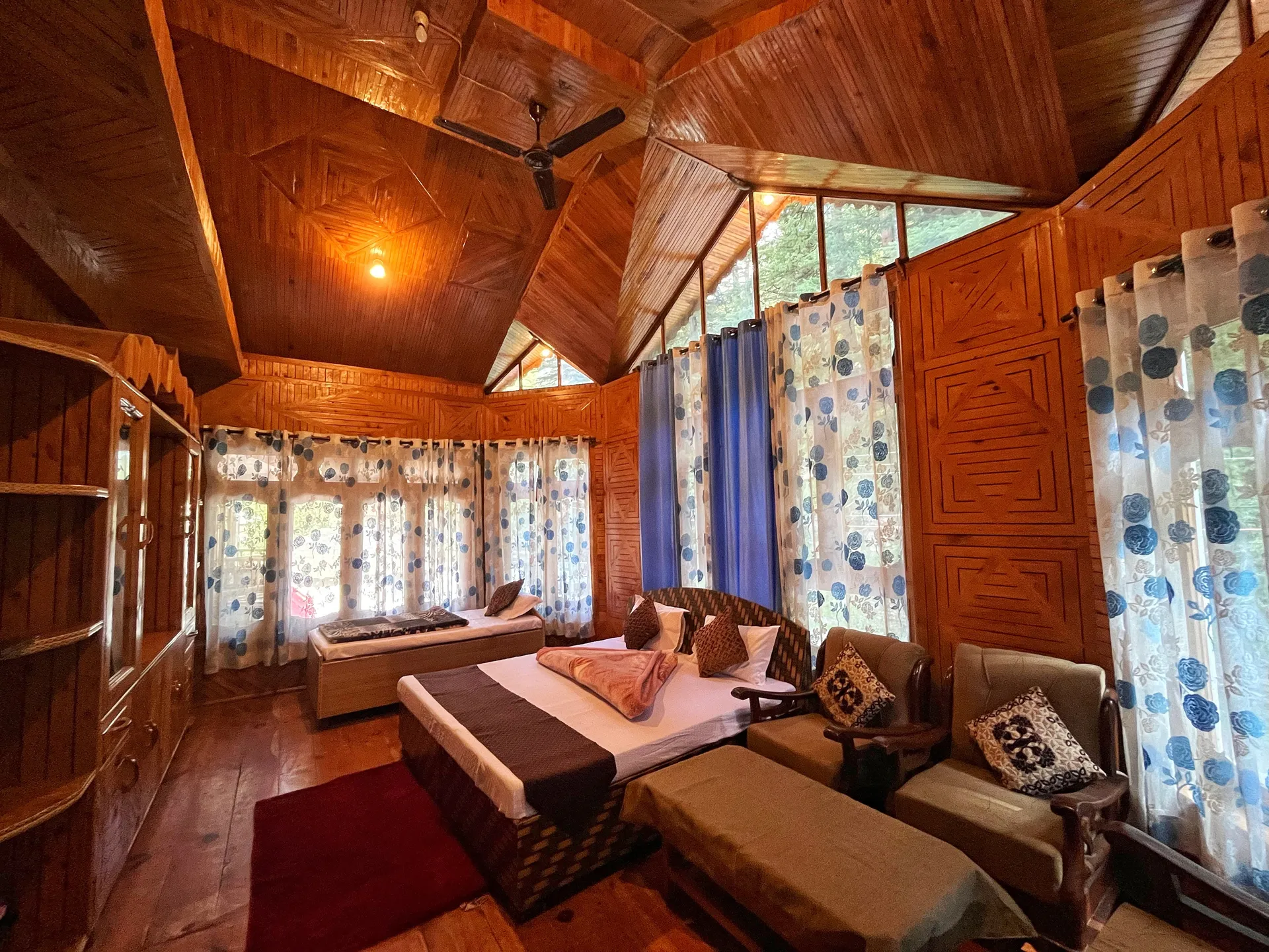 Hotel Anupam Kasol Common Area