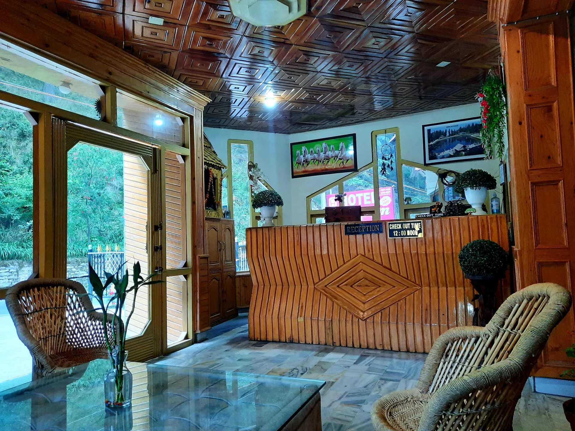 Hotel Anupam Kasol Reception