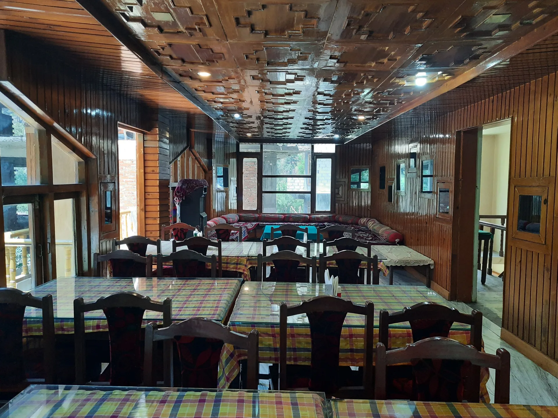 Hotel Anupam Kasol Restaurant