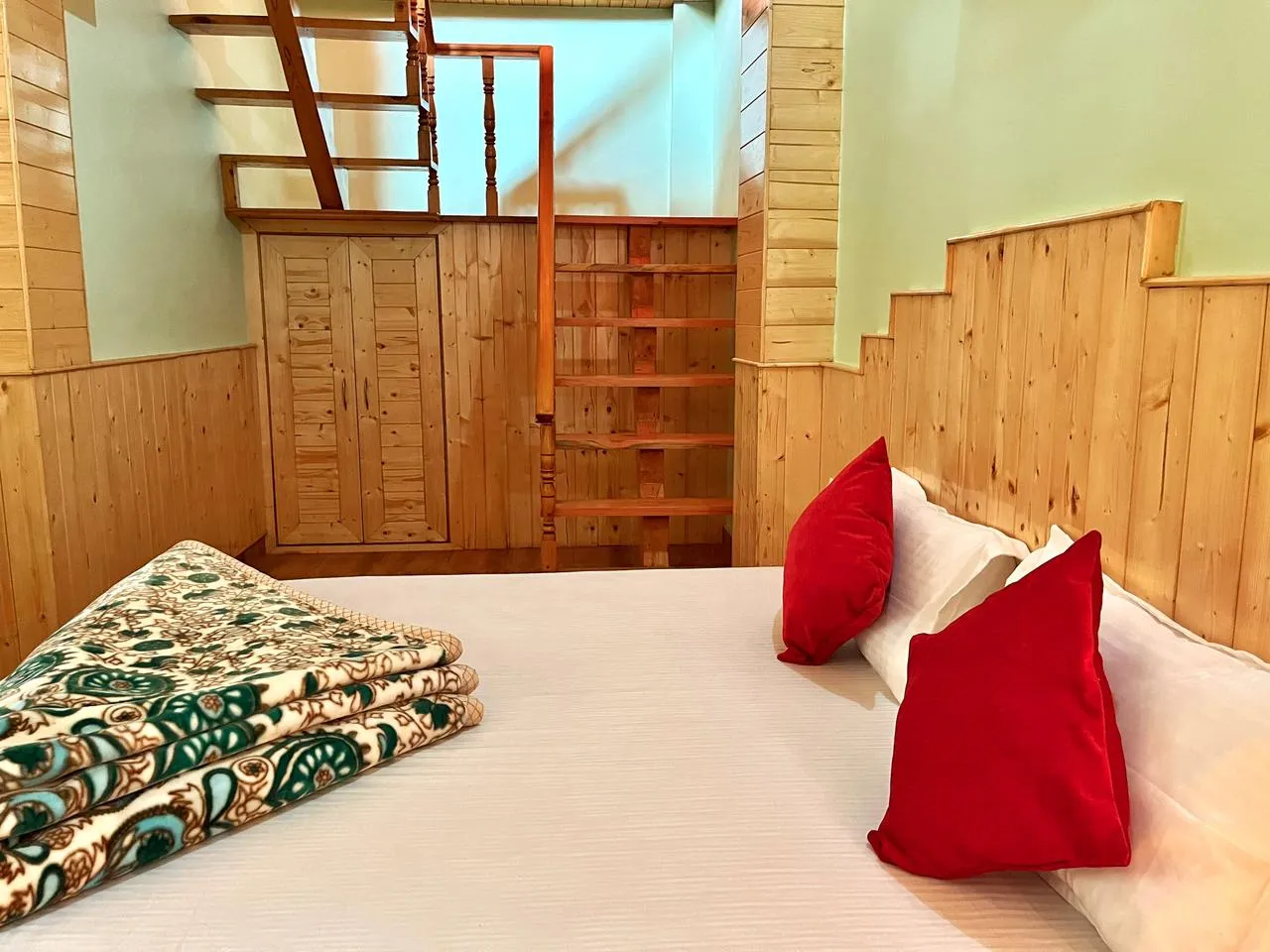 Hotel Anupam Kasol Room