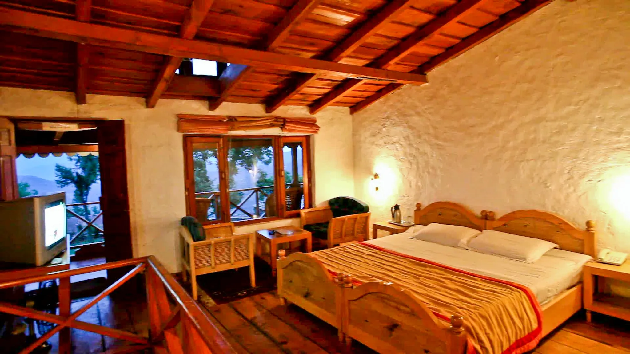 Chevron Eco Lodge Room