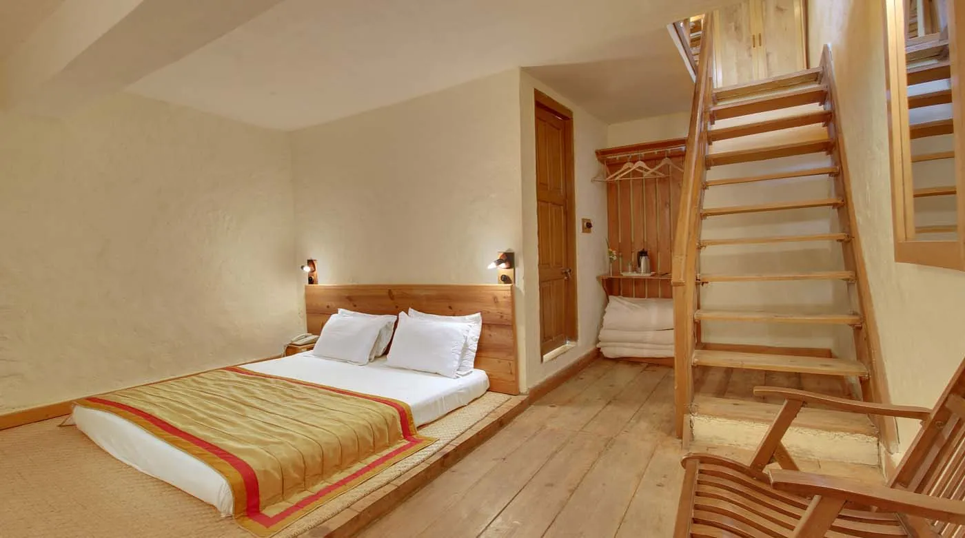 Chevron Eco Lodge Room
