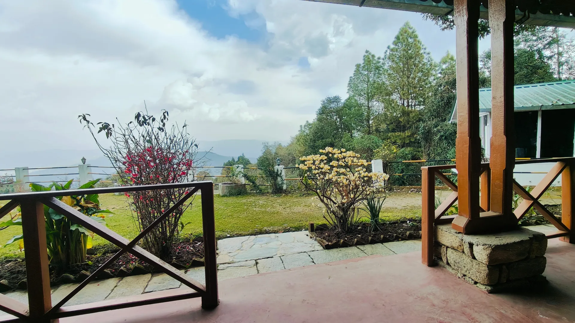 Hotel Chevron Mountain Villa Entrance