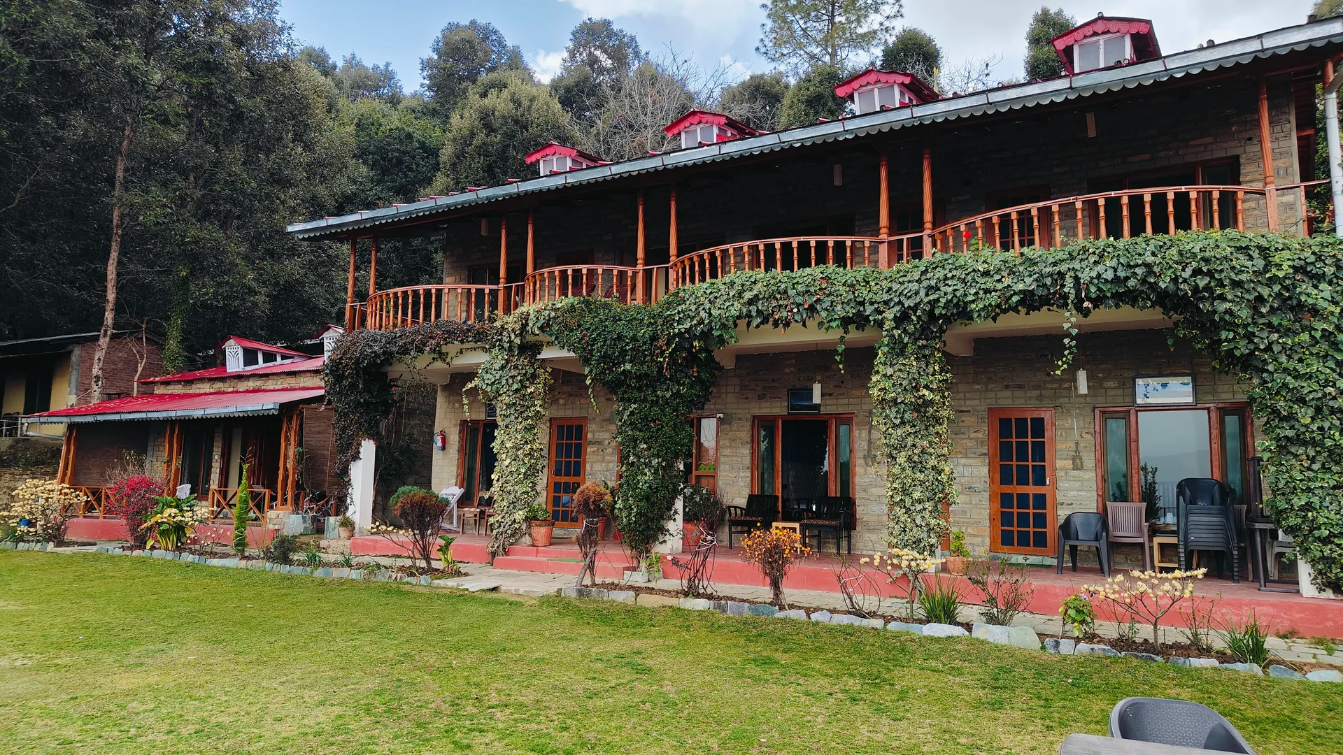 Hotel Chevron Mountain Villa Entrance