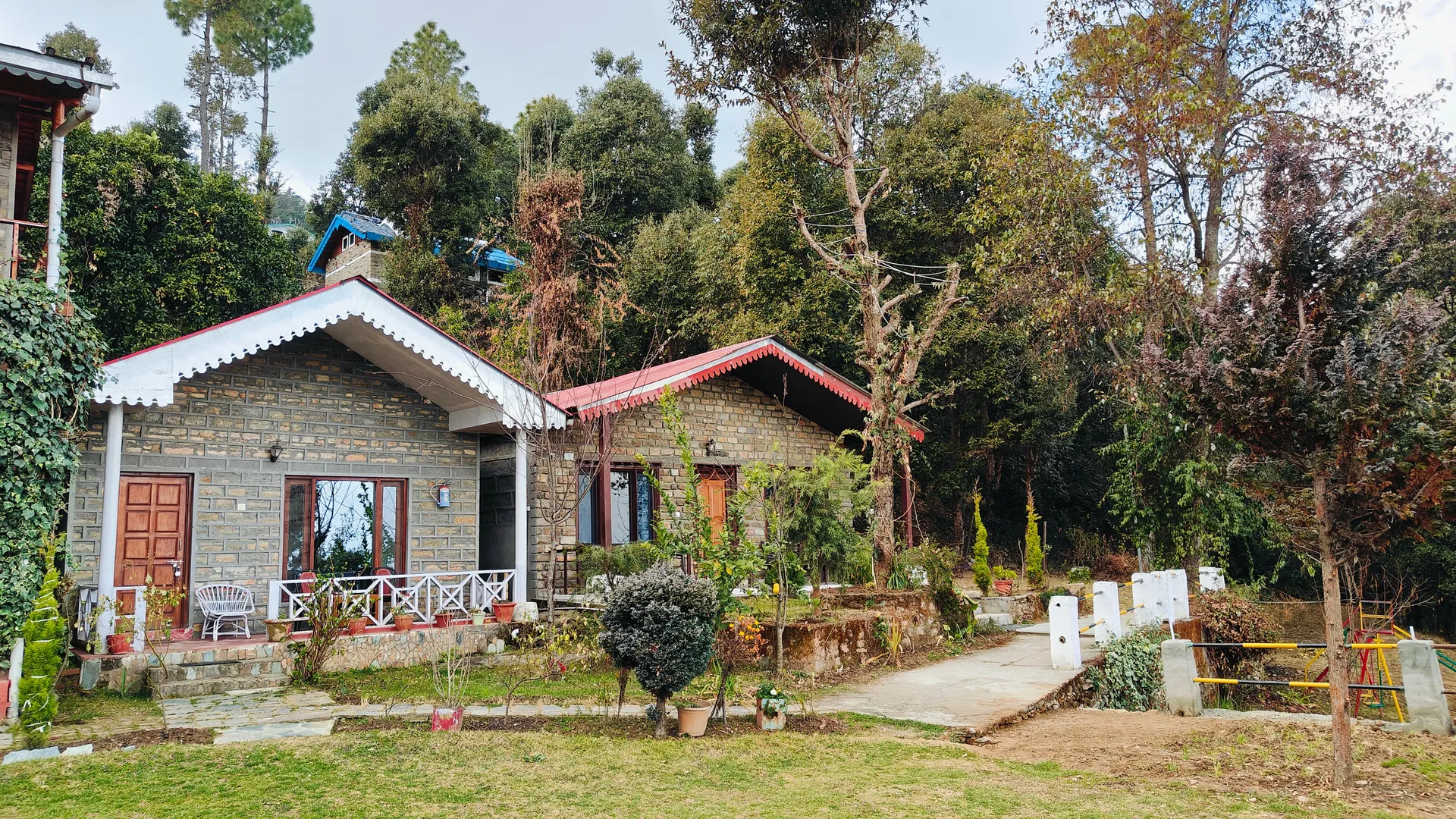 Hotel Chevron Mountain Villa Facade