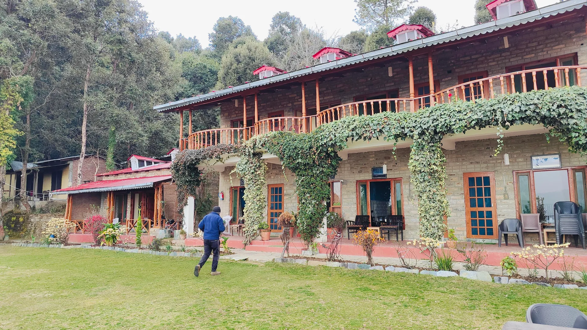 Hotel Chevron Mountain Villa Facade