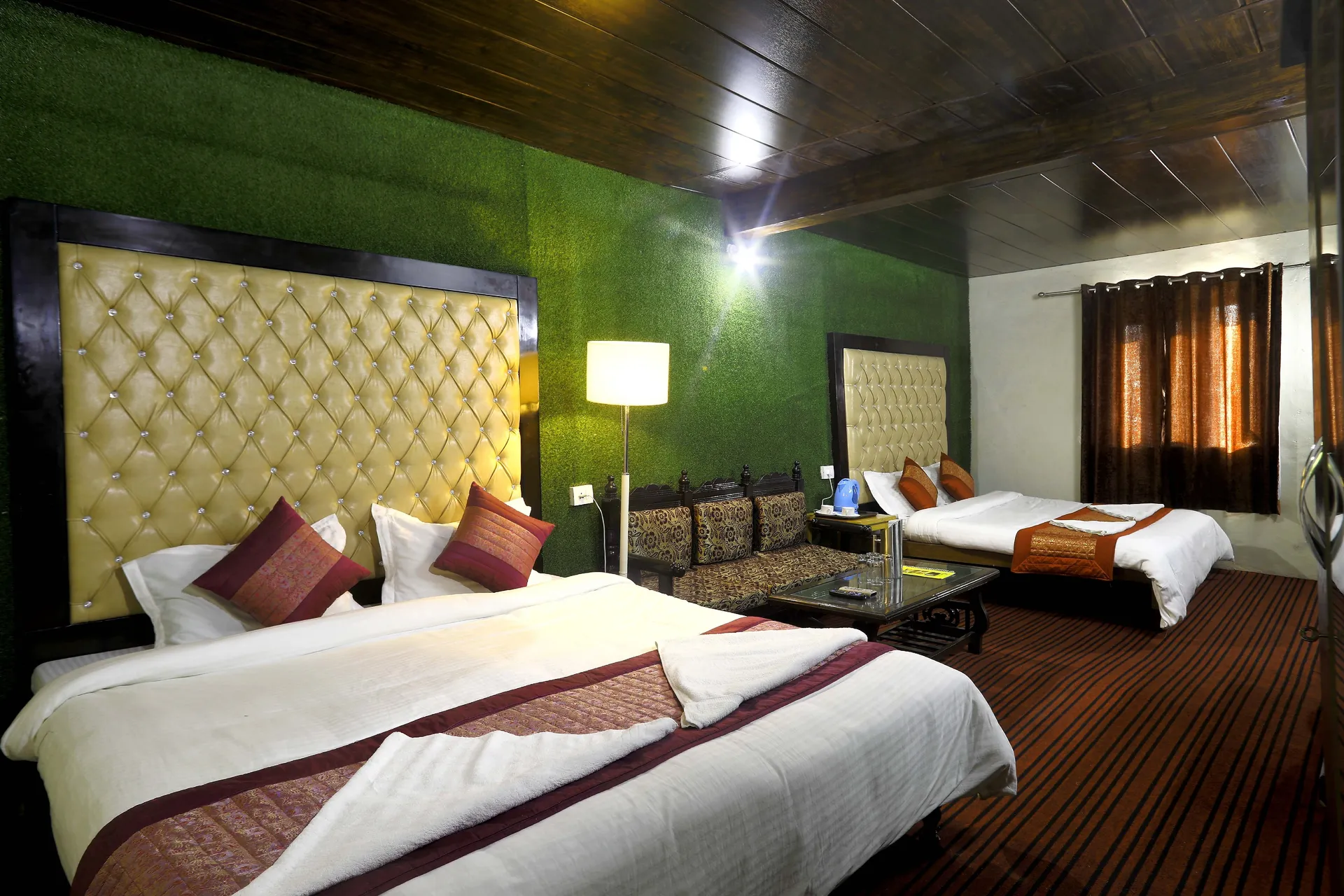 Hotel Kausani Retreat Common Area