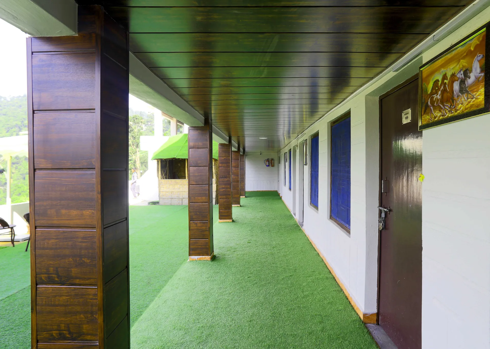 Hotel Kausani Retreat Common Area
