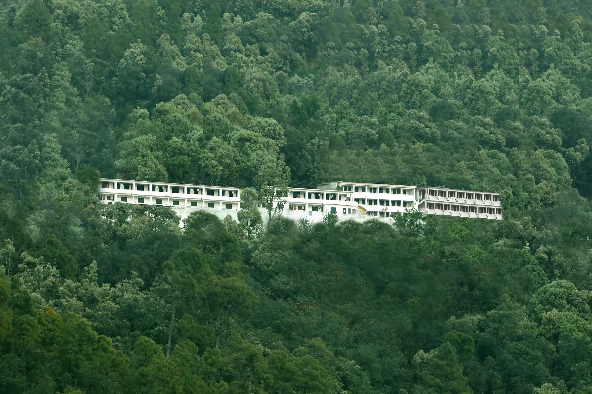 Hotel Kausani Retreat Outdoors
