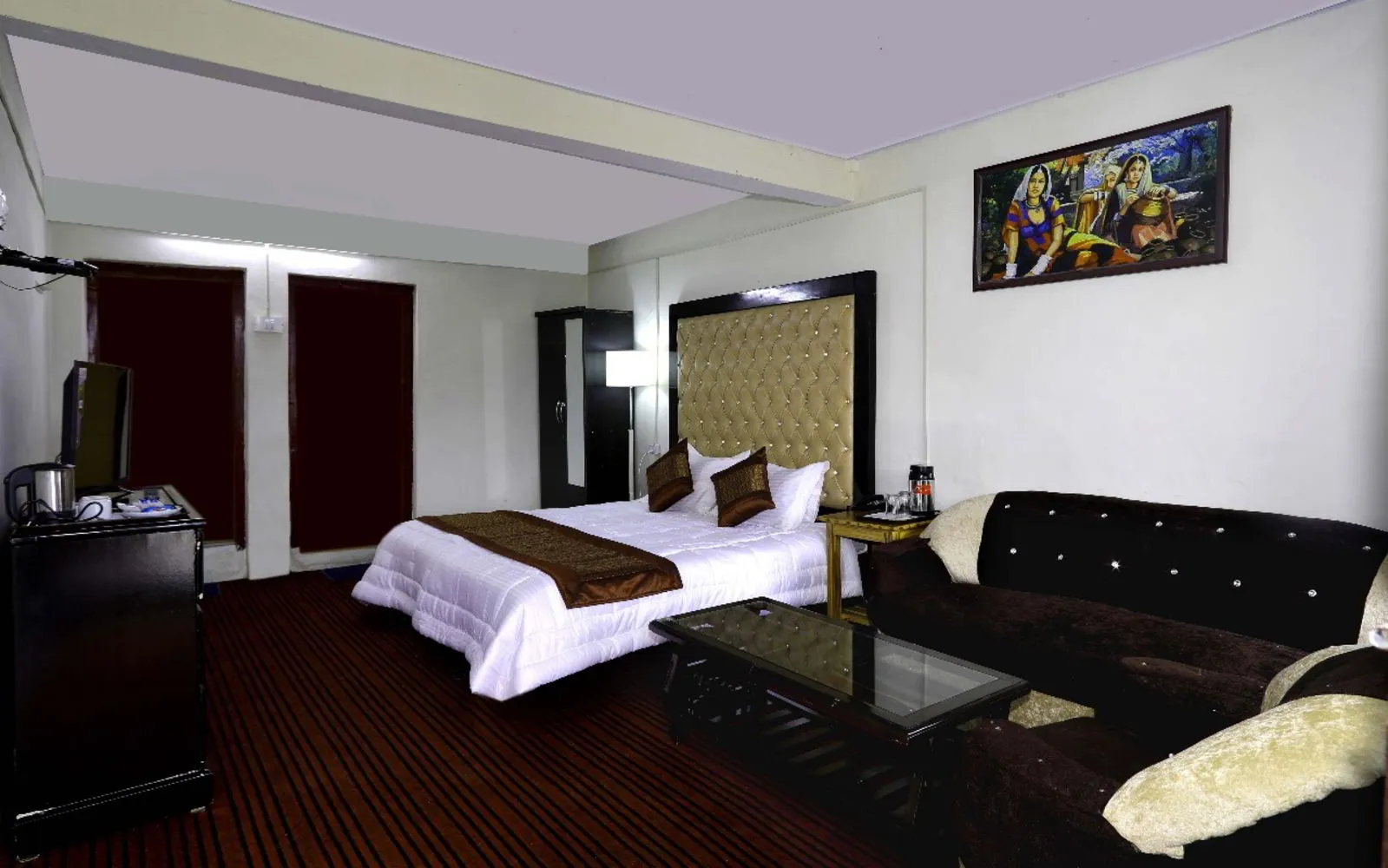 Hotel Kausani Retreat Room