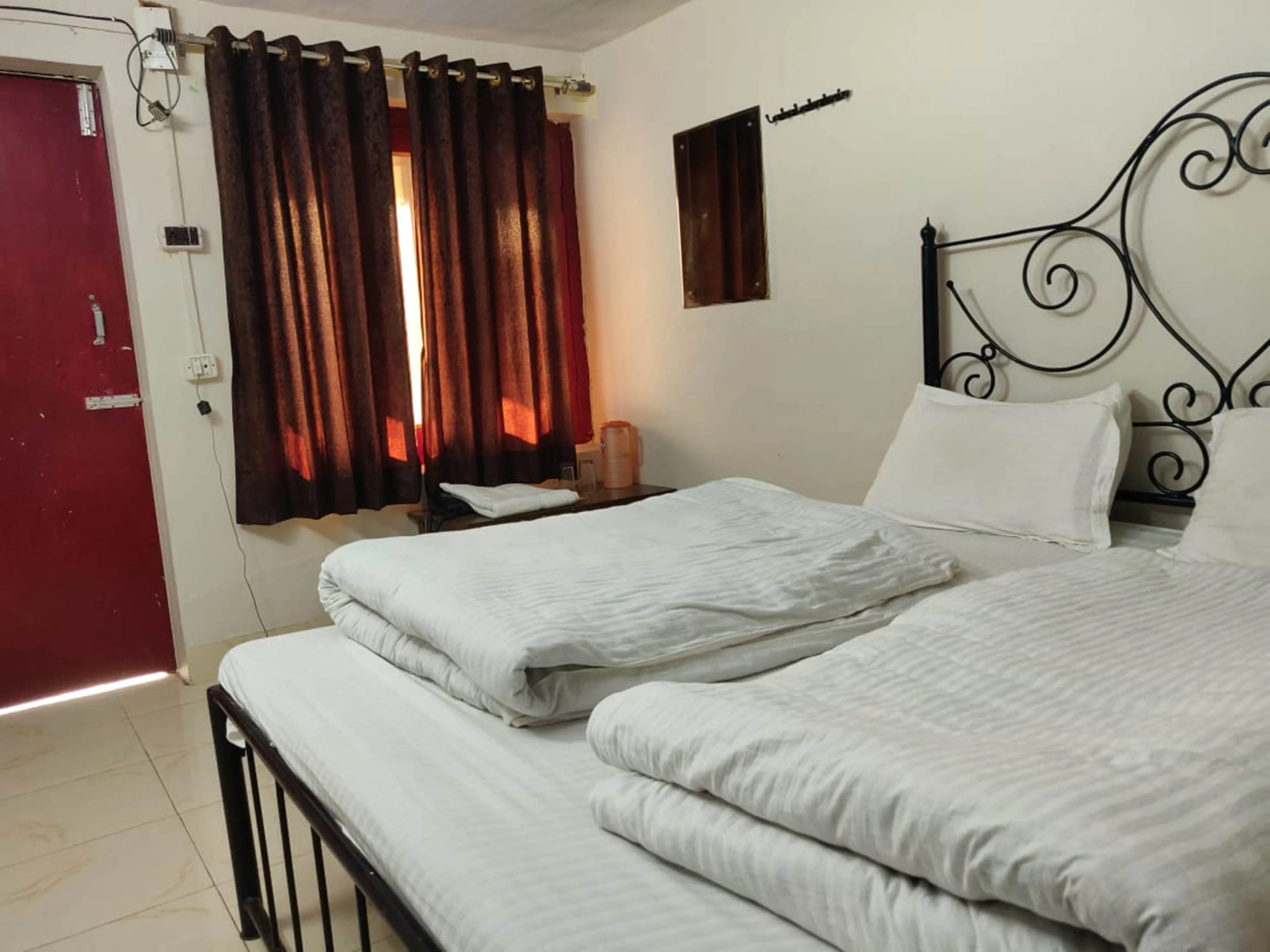 Hotel Kausani Retreat Room