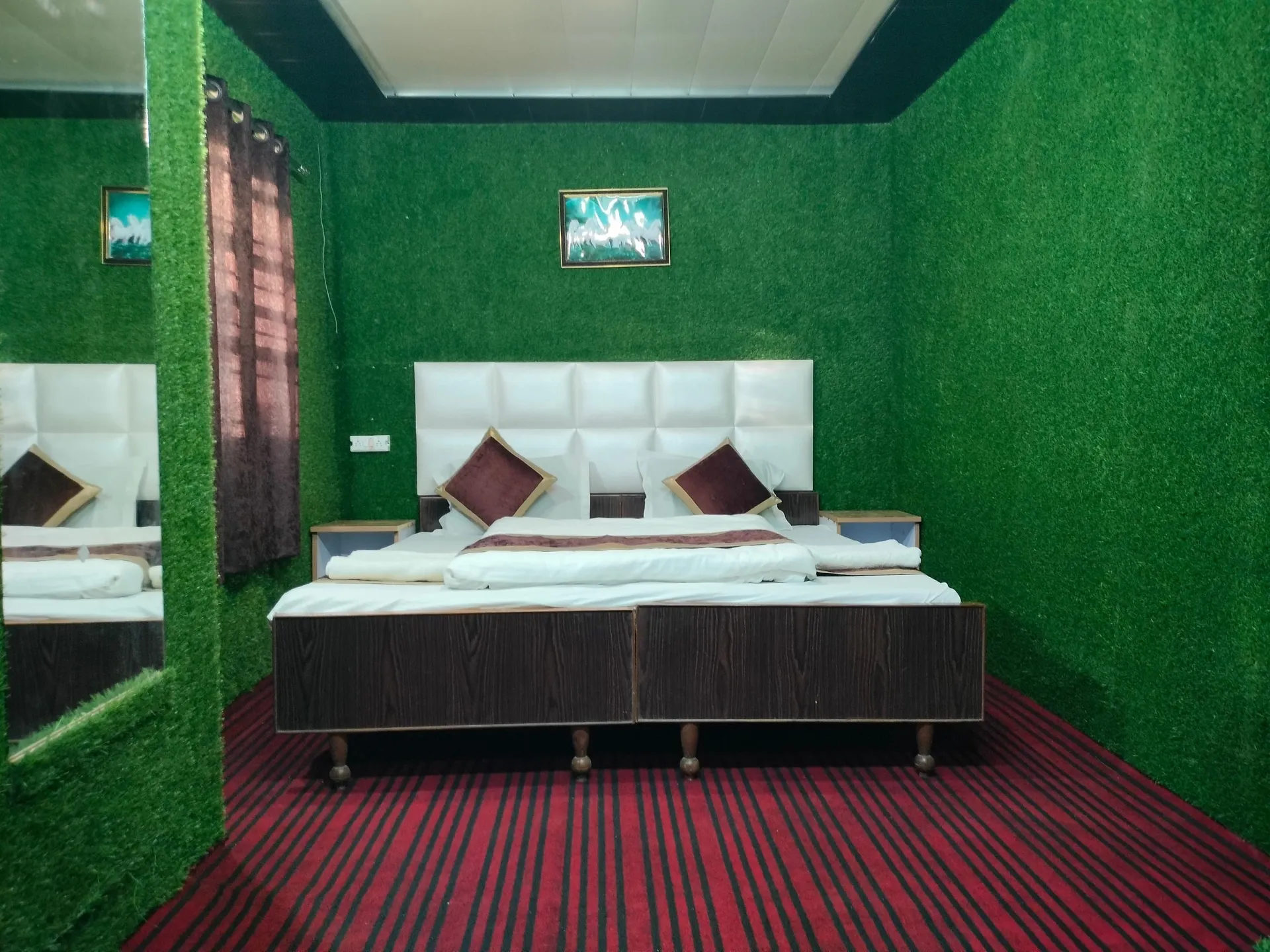 Hotel Kausani Retreat Room