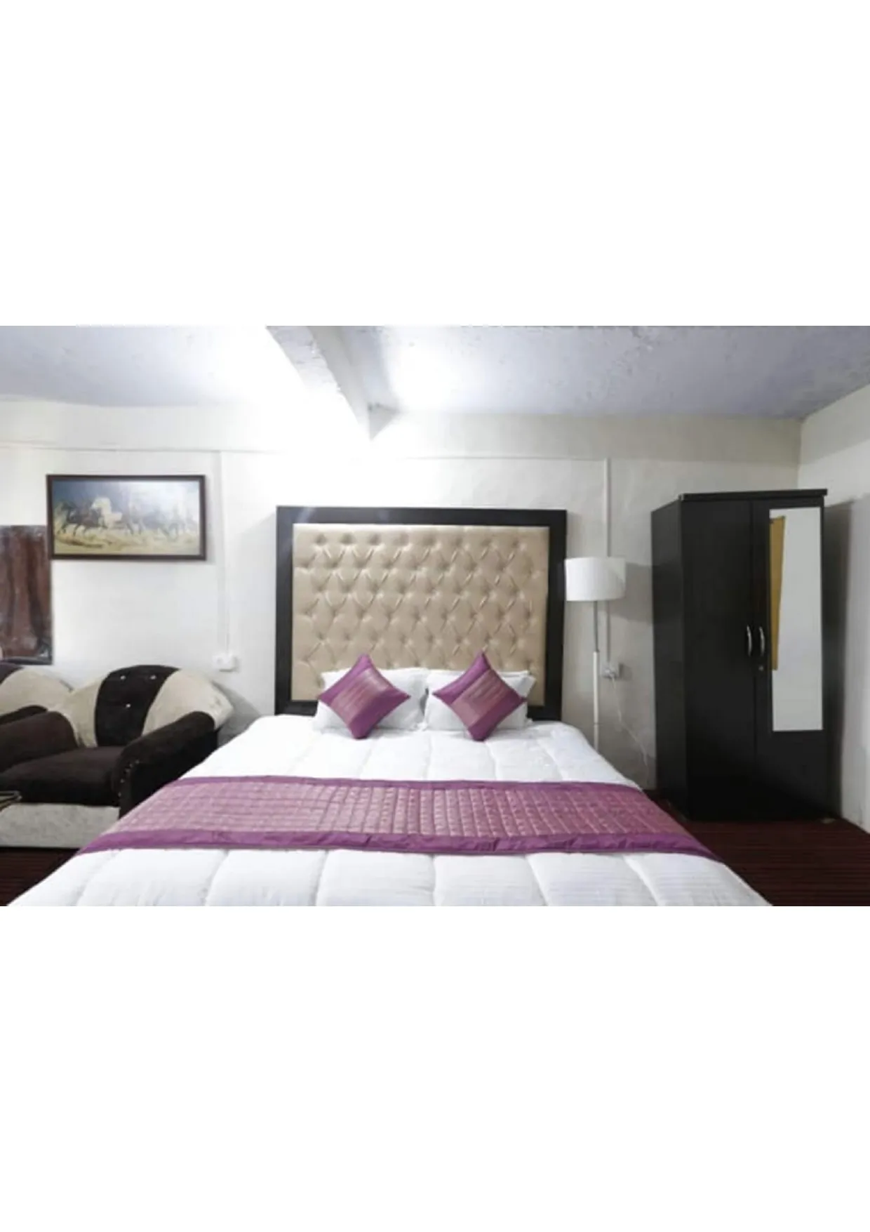 Hotel Kausani Retreat Room