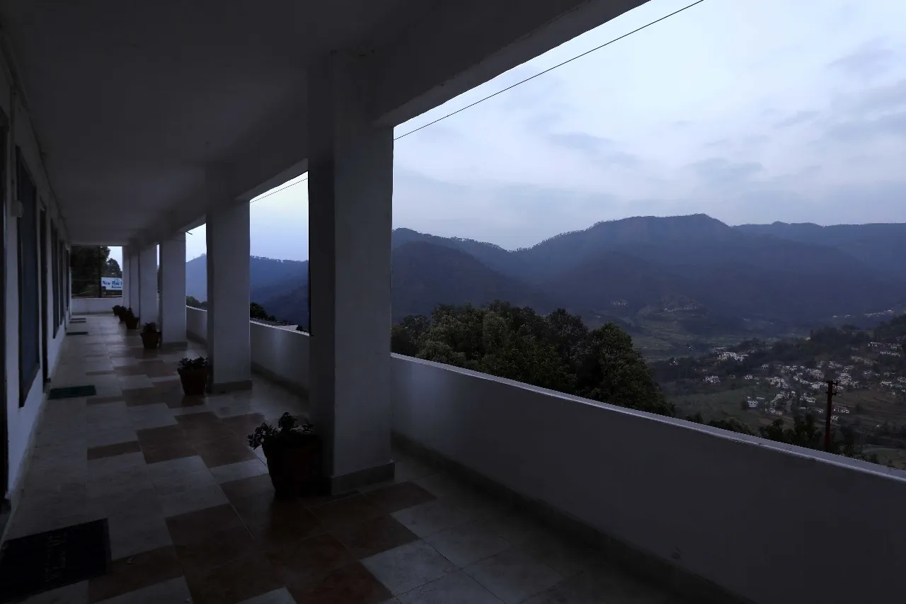 Hotel Kausani Retreat Views