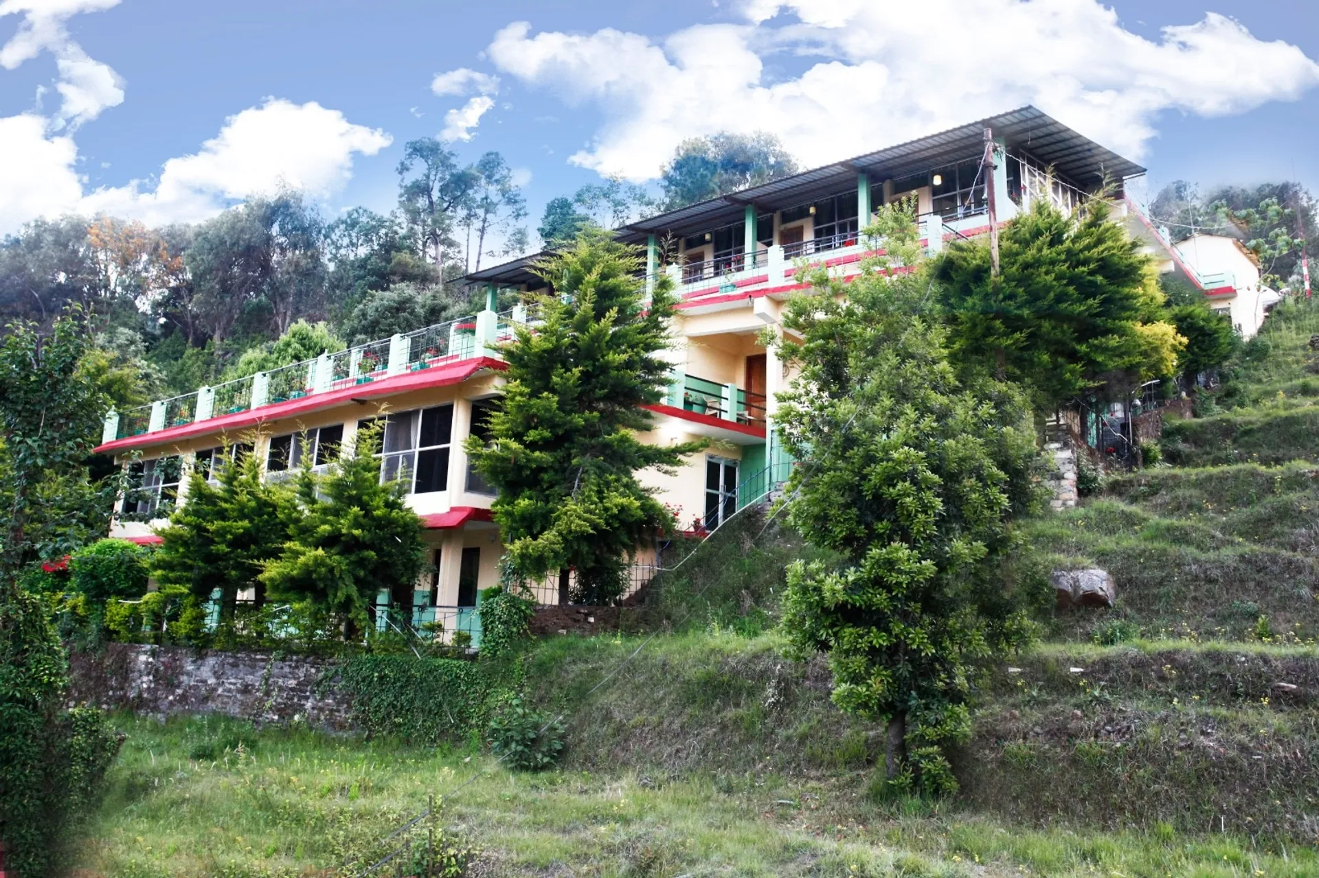 Nature's Valley Resort Outdoors
