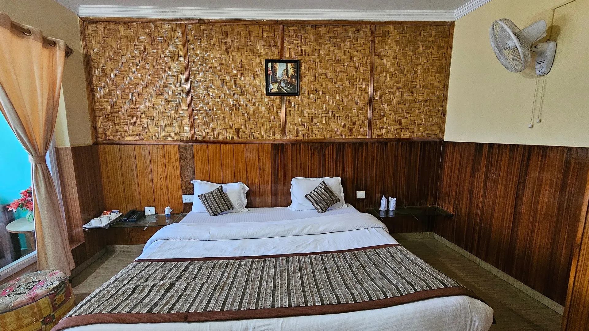 Nature's Valley Resort Room