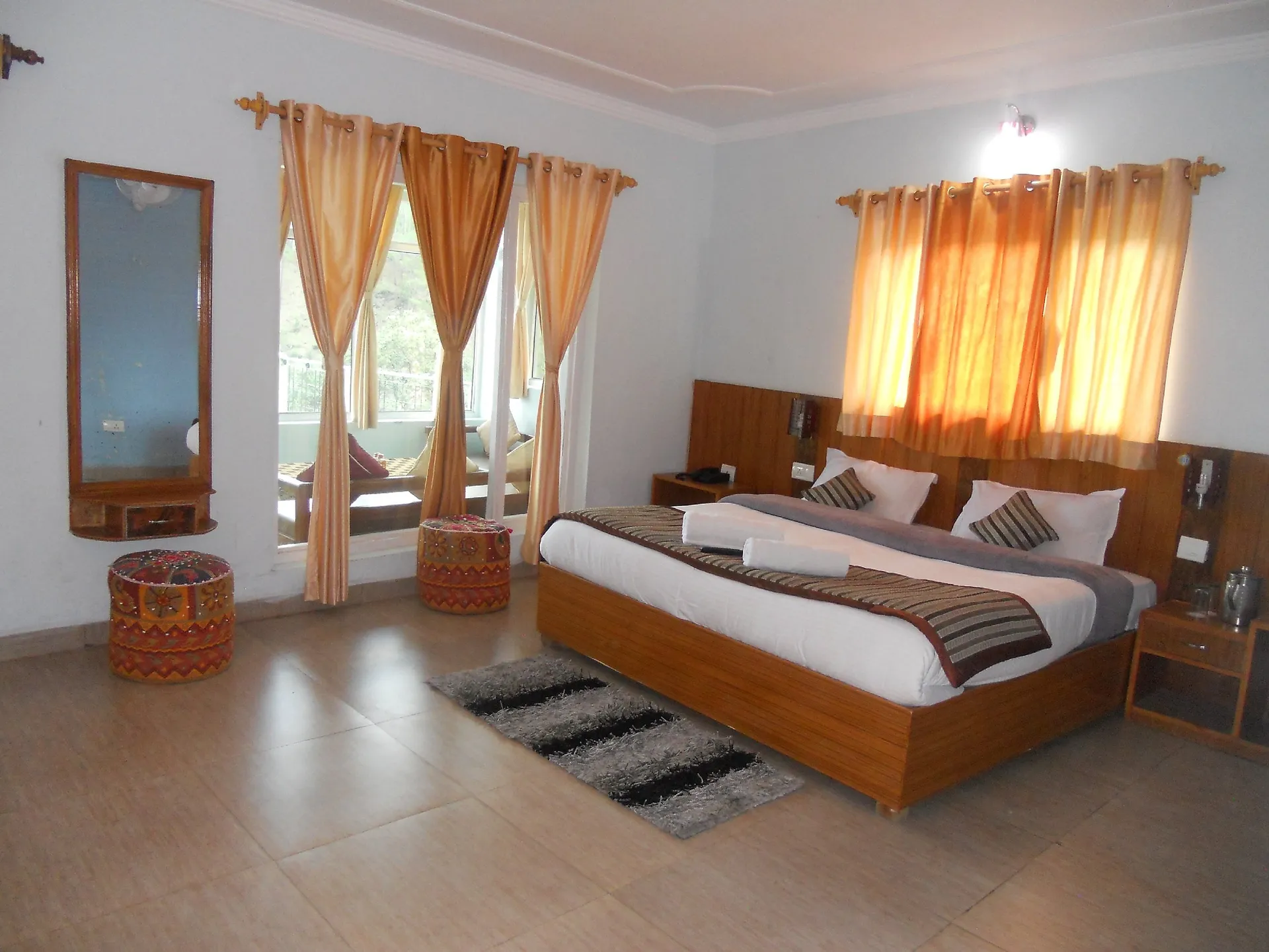 Nature's Valley Resort Room
