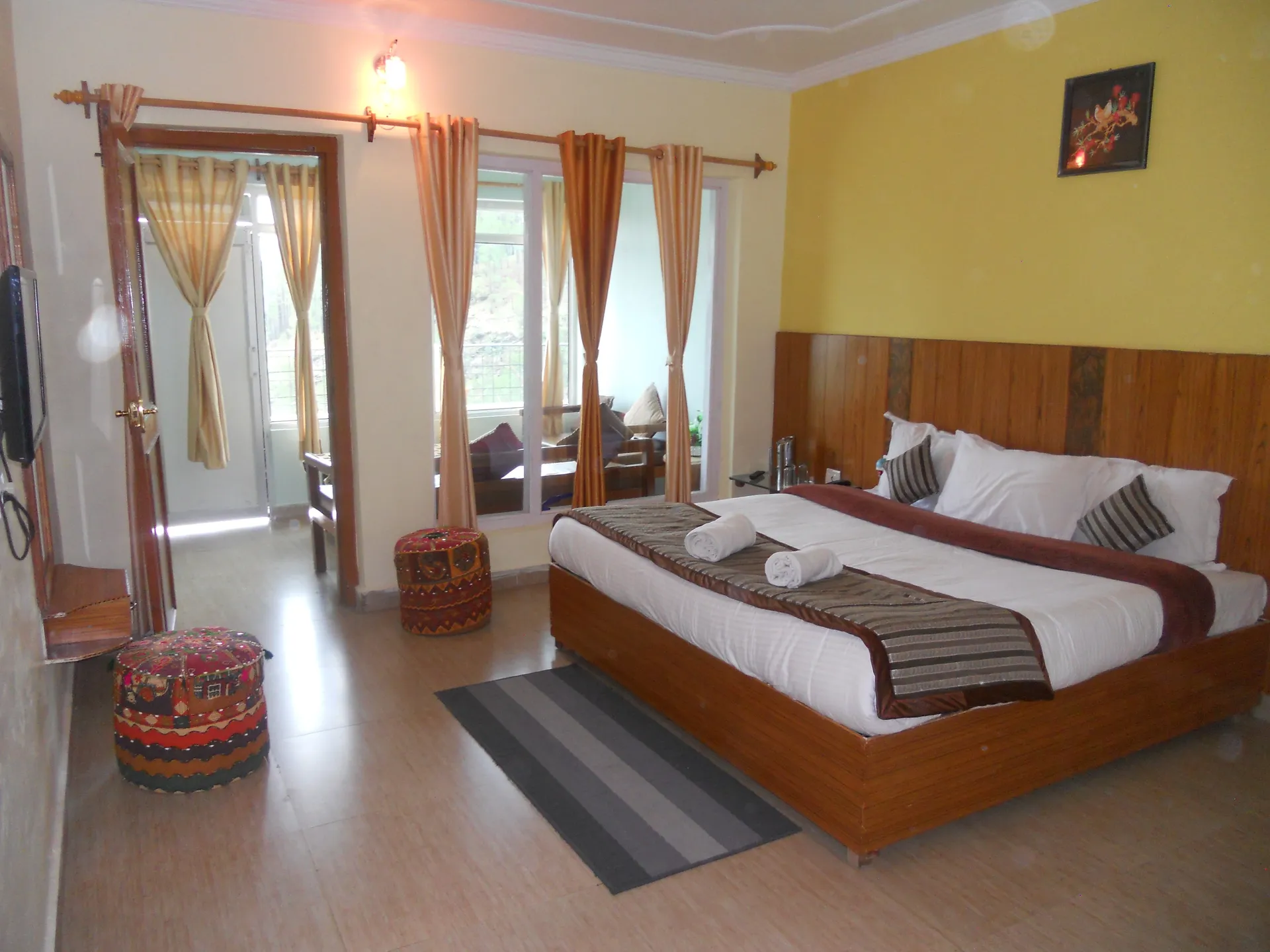 Nature's Valley Resort Room