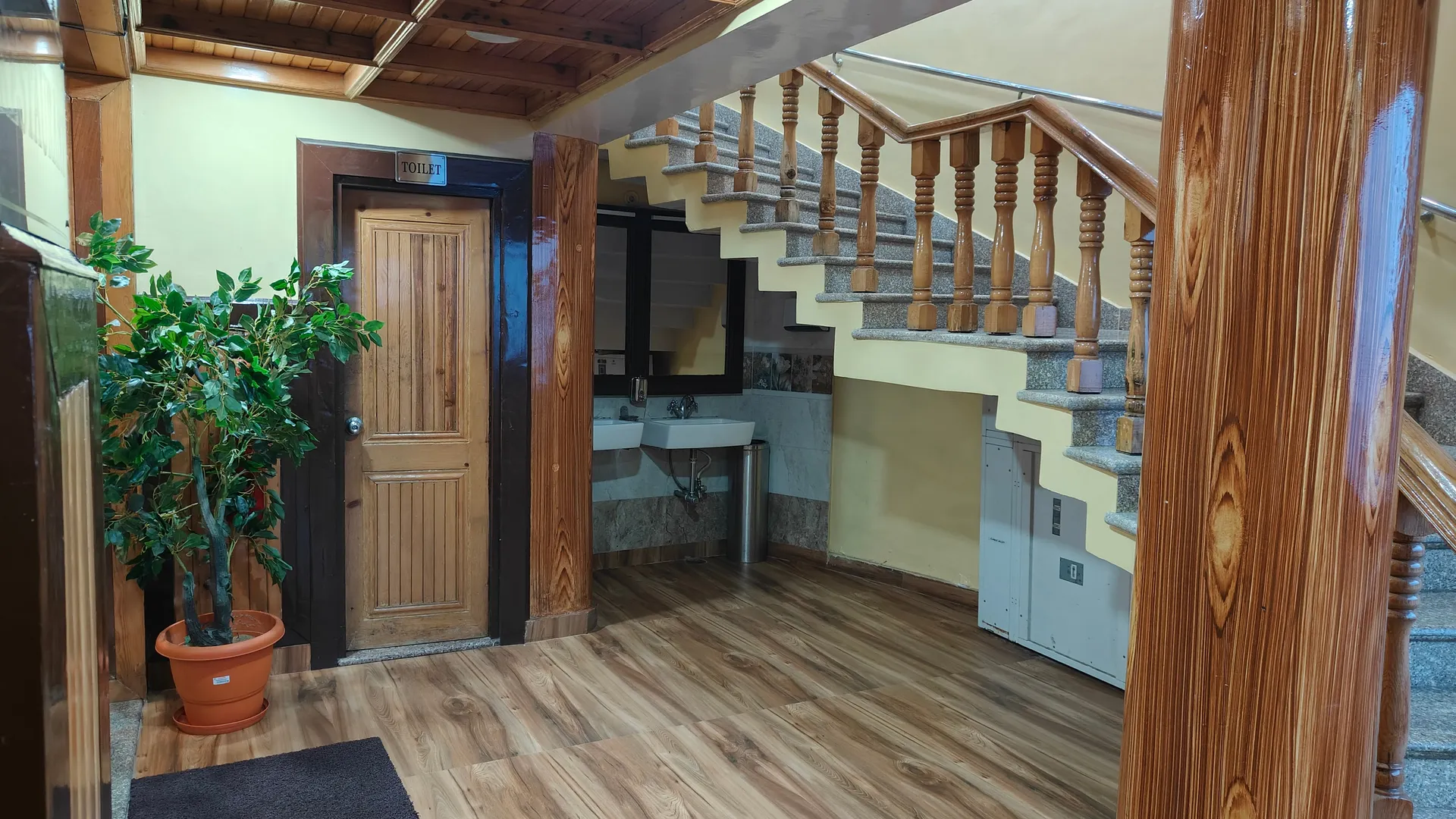 SUNITA HIMALAYAN PARADISE Common Area