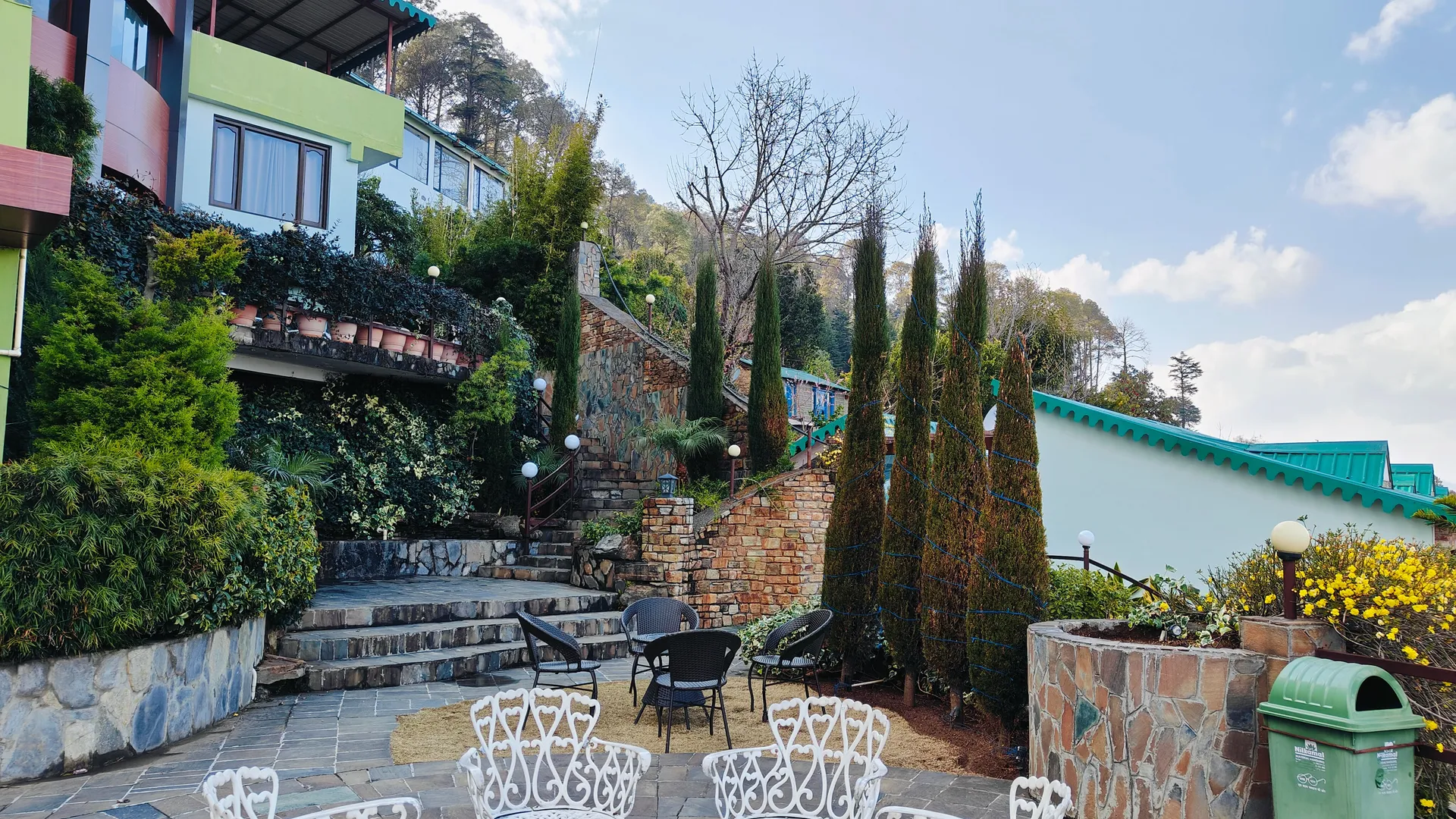 SUNITA HIMALAYAN PARADISE Outdoors