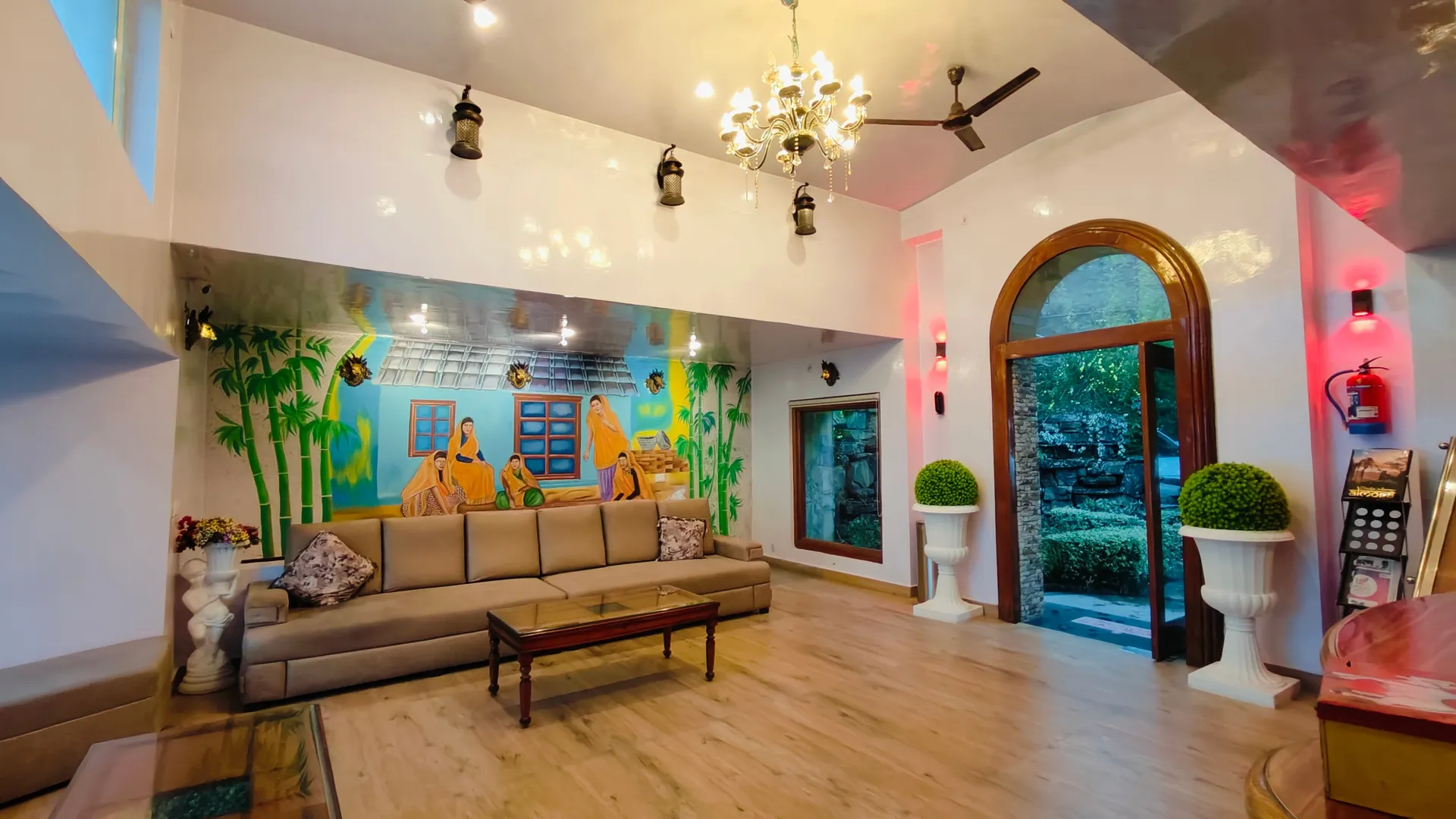 SUNITA HIMALAYAN PARADISE Reception