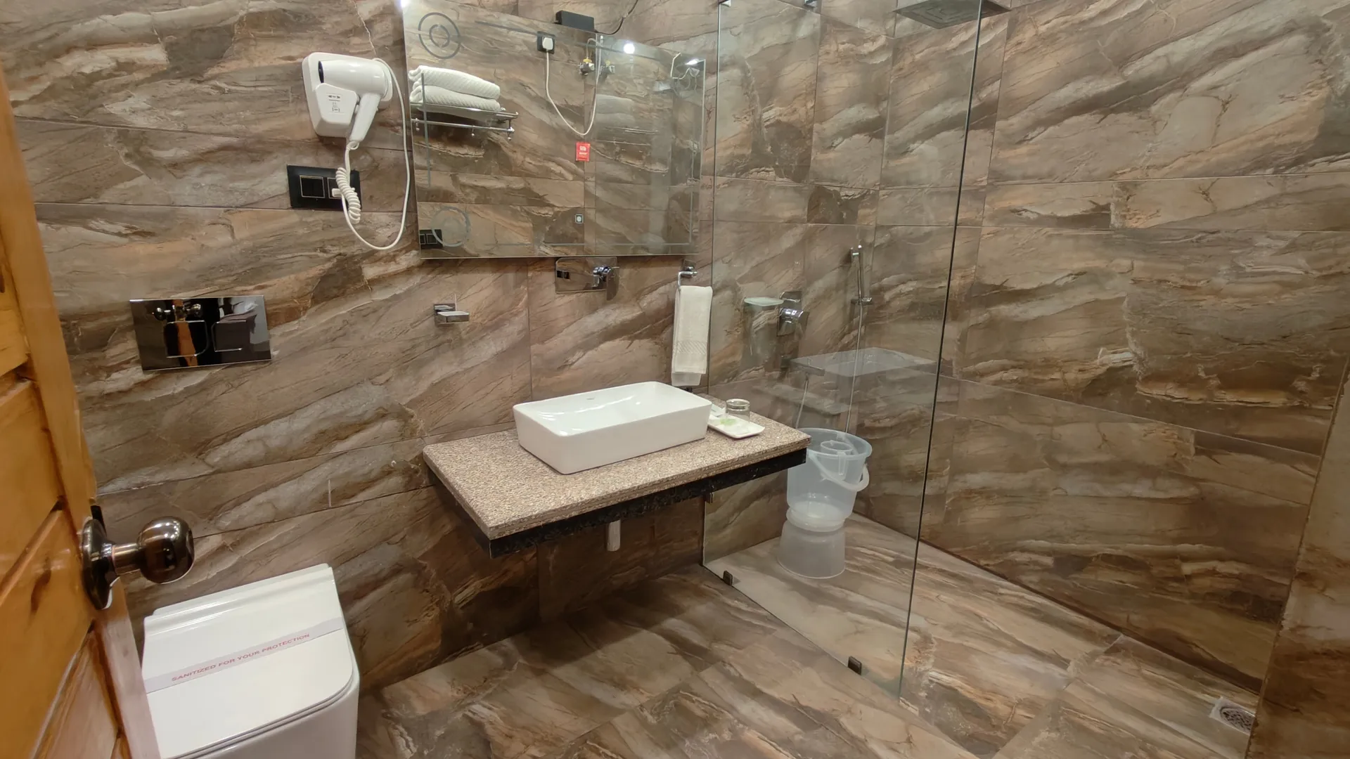 SUNITA HIMALAYAN PARADISE Washroom