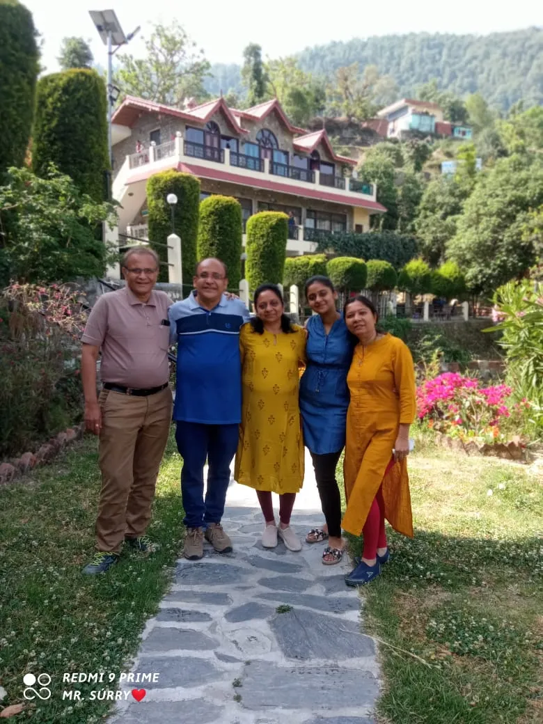 PARIJAT RETREAT  (30 KM FROM RANIKHET TOWARDS JIM CORBET) Garden