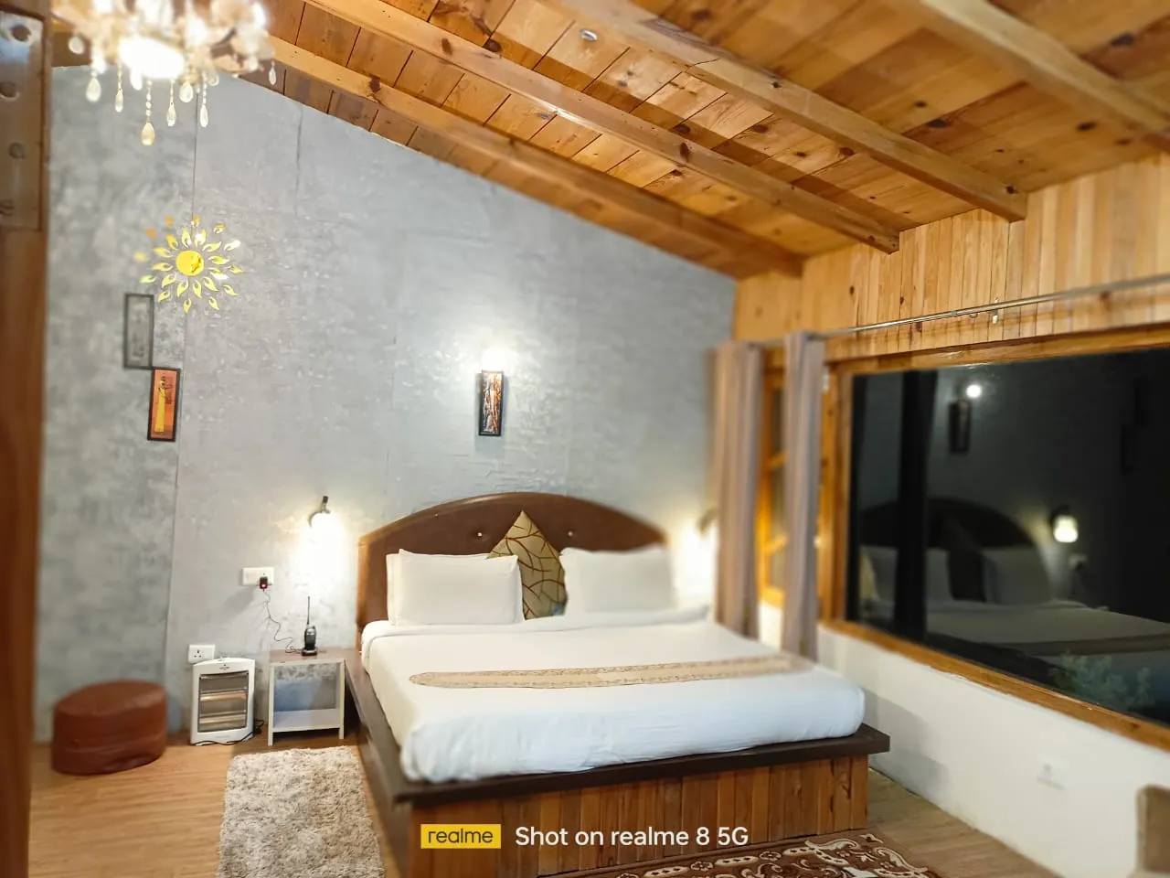 PARIJAT RETREAT  (30 KM FROM RANIKHET TOWARDS JIM CORBET) Room