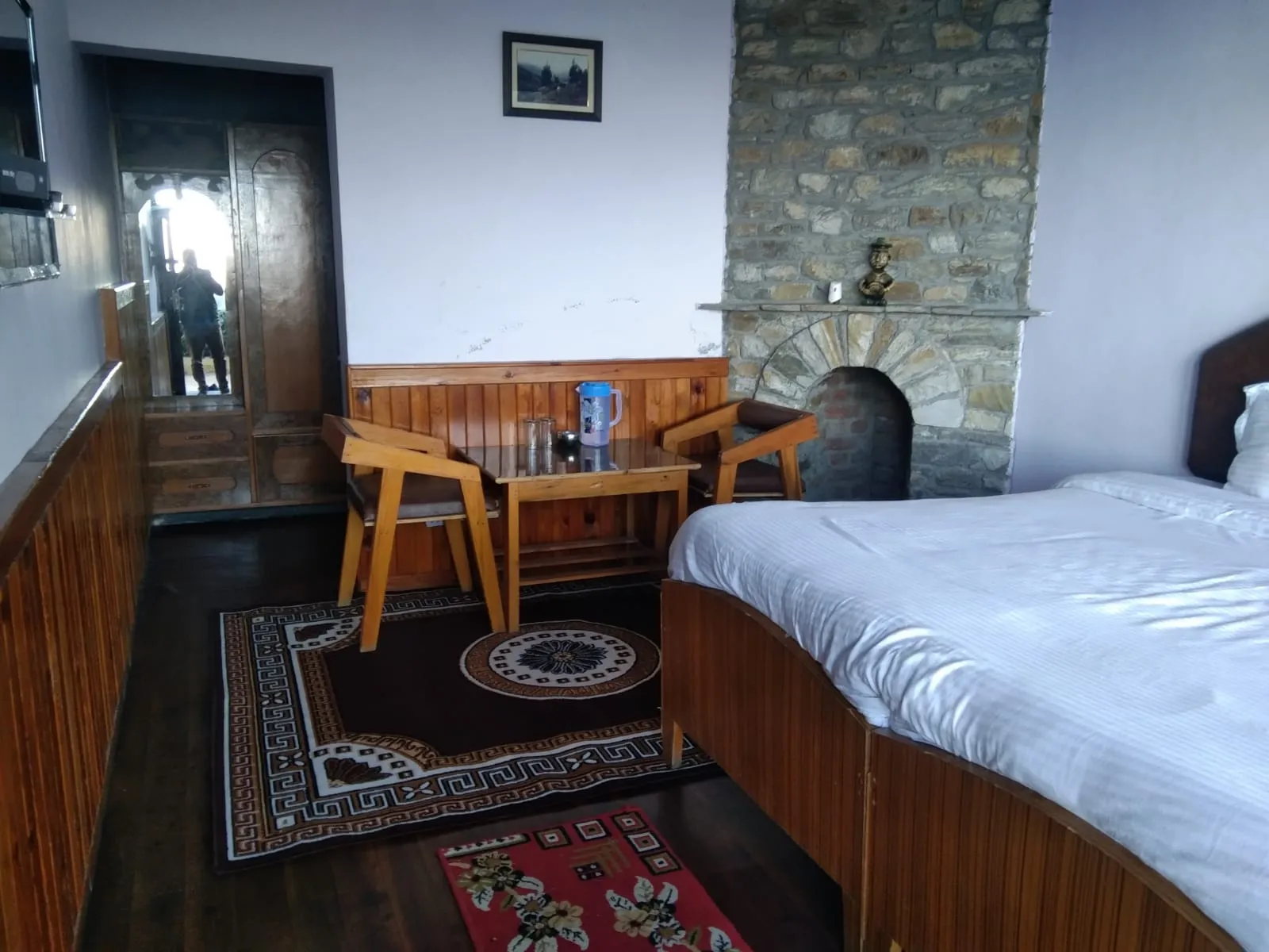 PARIJAT RETREAT  (30 KM FROM RANIKHET TOWARDS JIM CORBET) Room