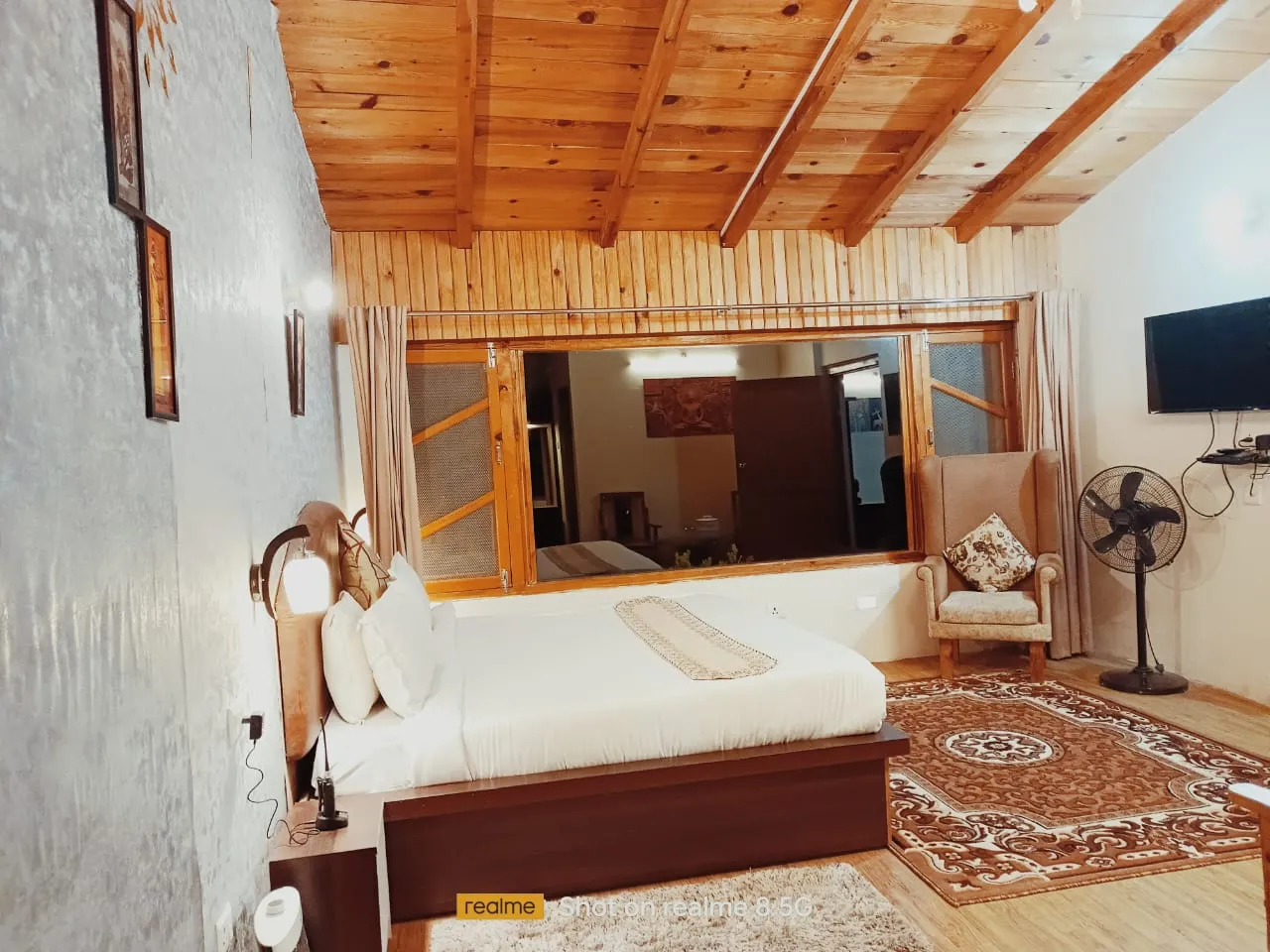PARIJAT RETREAT  (30 KM FROM RANIKHET TOWARDS JIM CORBET) Room