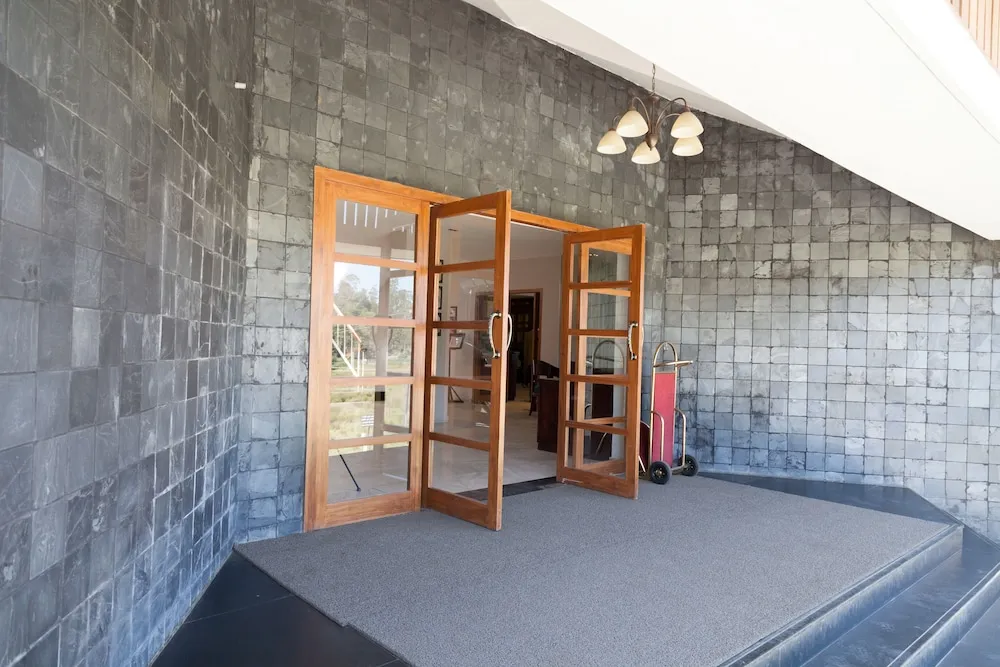 Sterling Kodai Lake Common Area