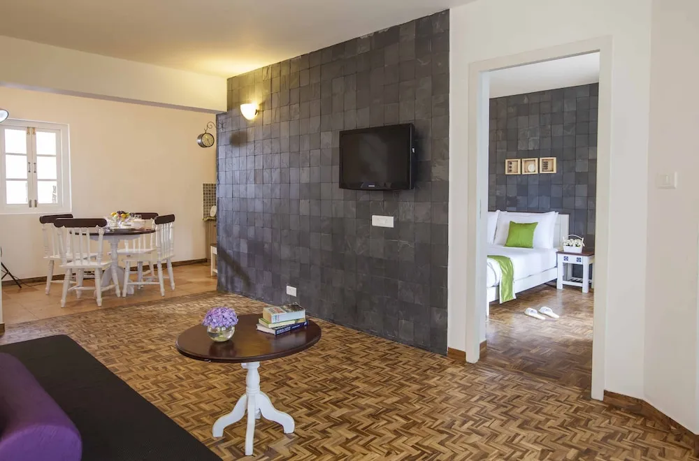 Sterling Kodai Lake Room