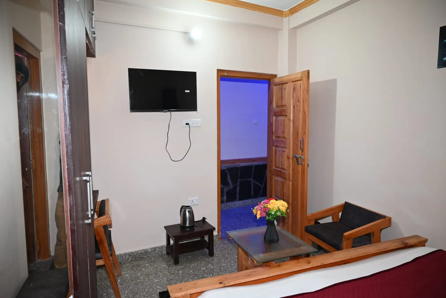 Hotel Lohaghat Regency Near Railway station Room