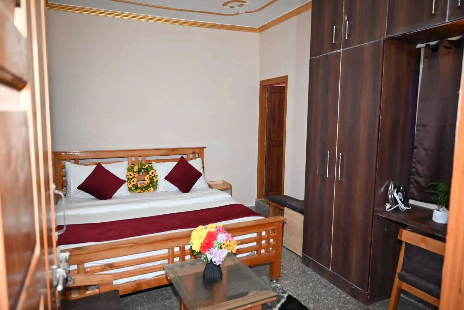 Hotel Lohaghat Regency Near Railway station Room