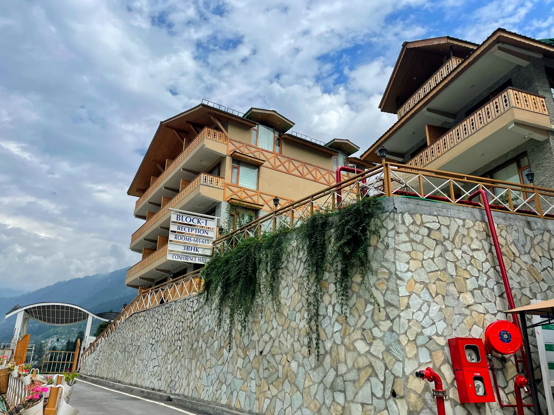 Ashapuri Village - Luxury Resort & Cottages Entrance