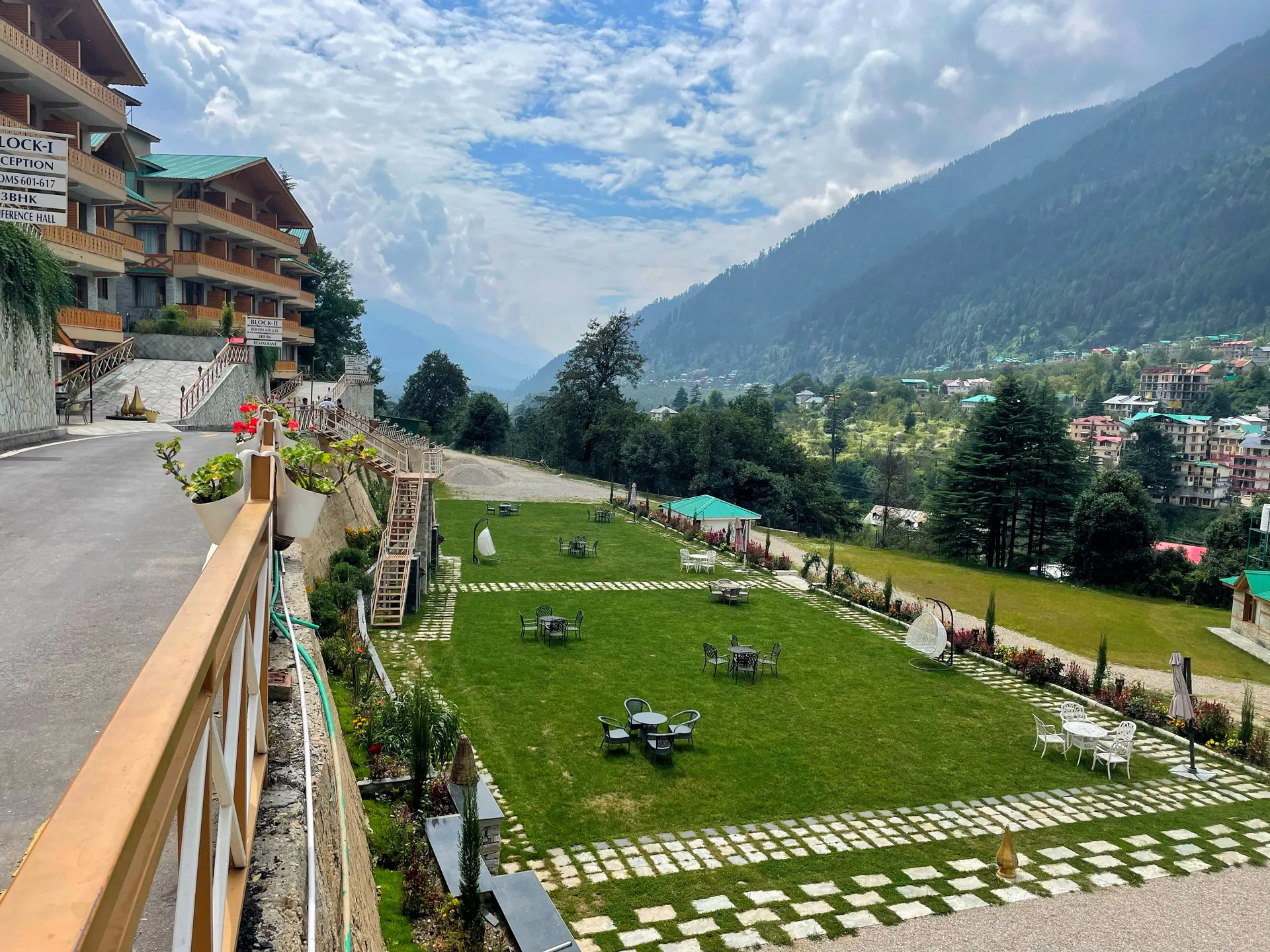 Ashapuri Village - Luxury Resort & Cottages Facade