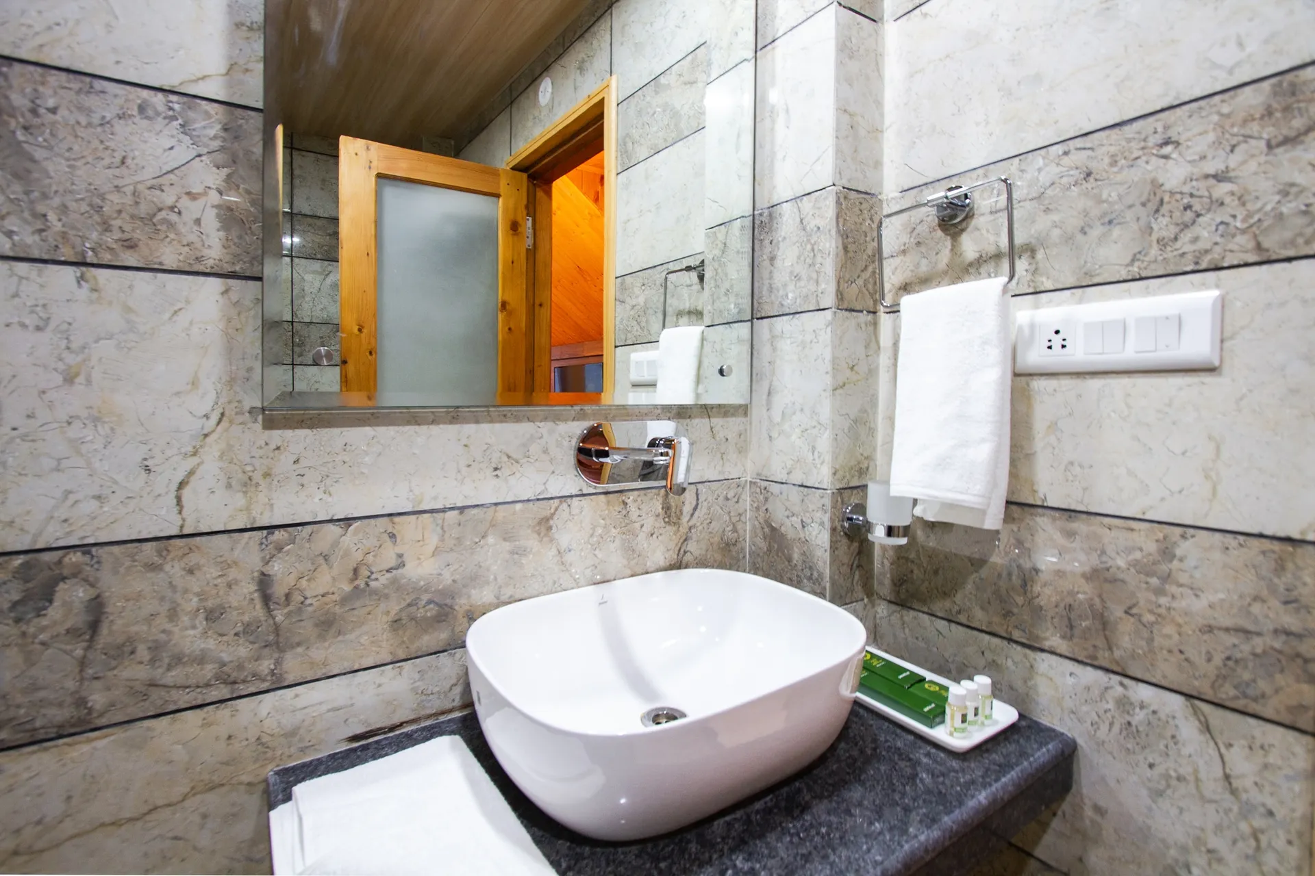 Ashapuri Village - Luxury Resort & Cottages Room