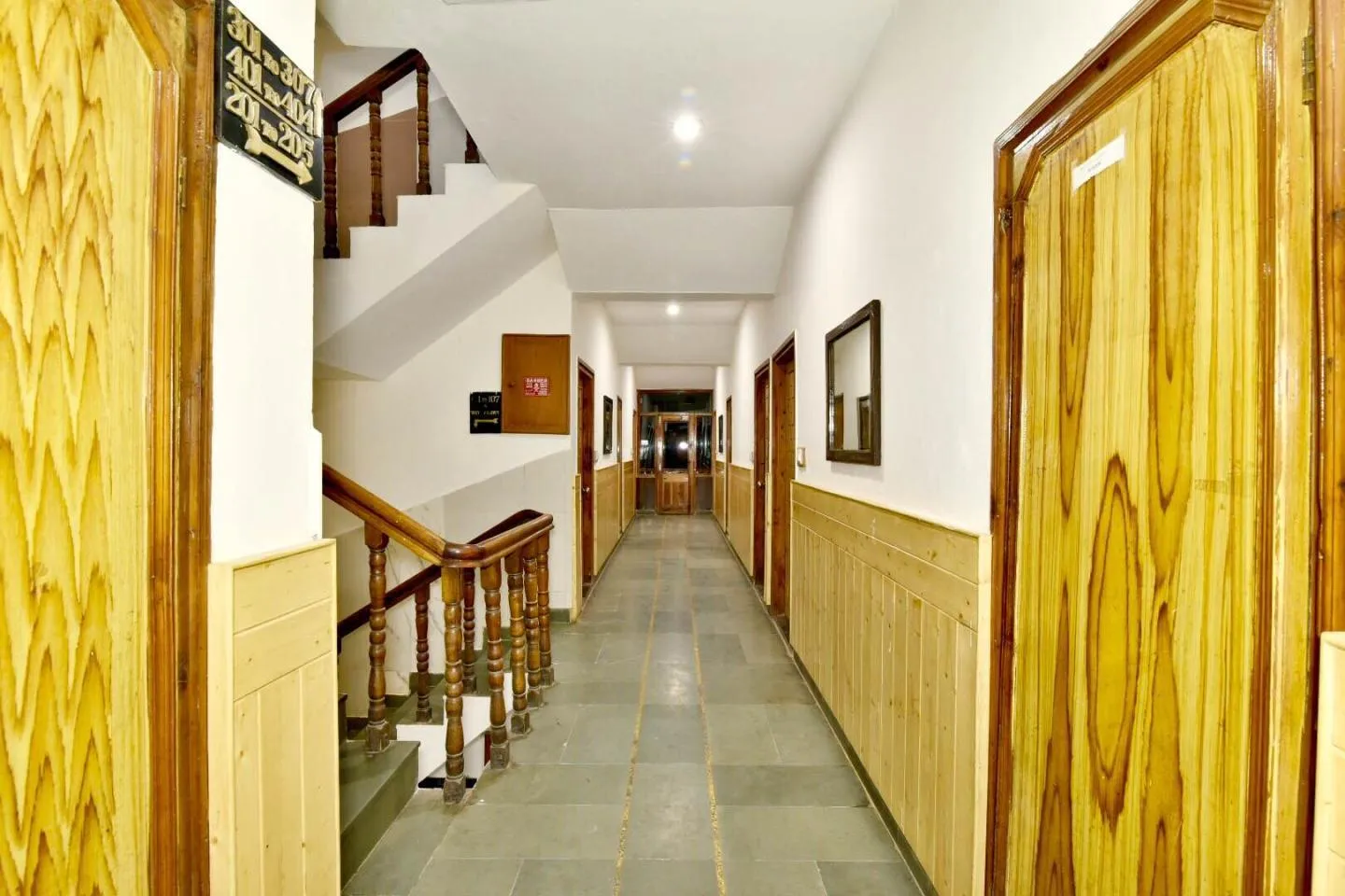 DLS Hotel Devlok Common Area